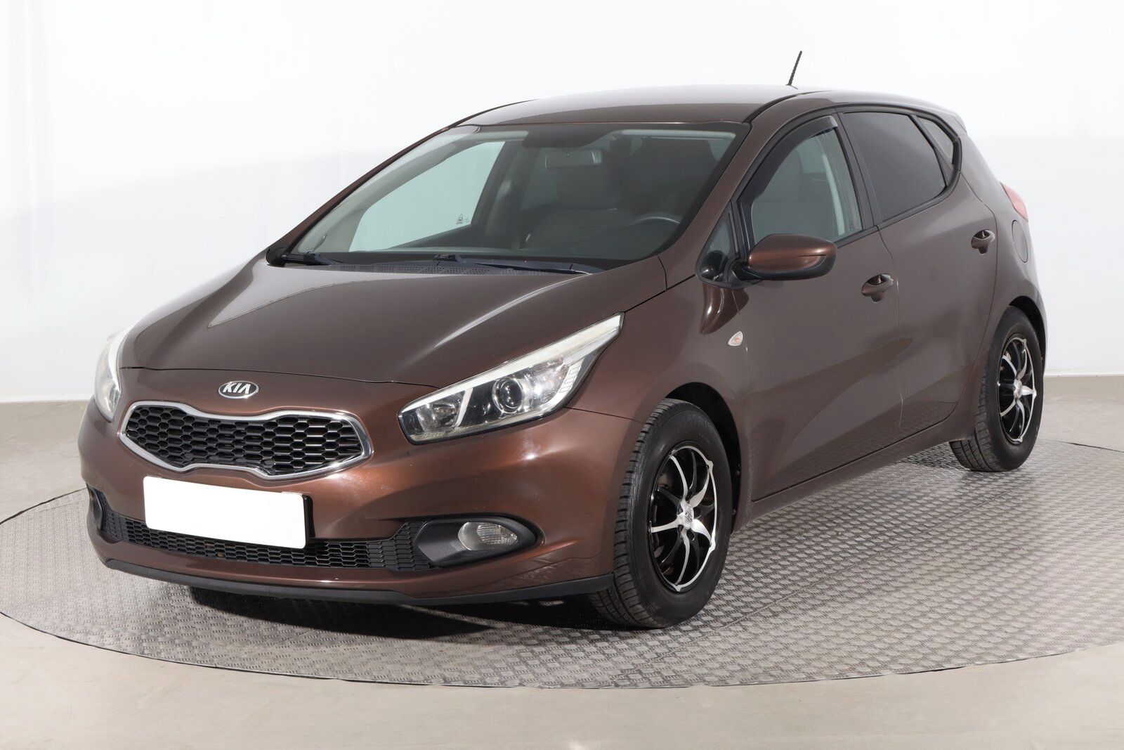 Kia Cee´d, 1.4 CVVT, Serv.kniha - fotka 2