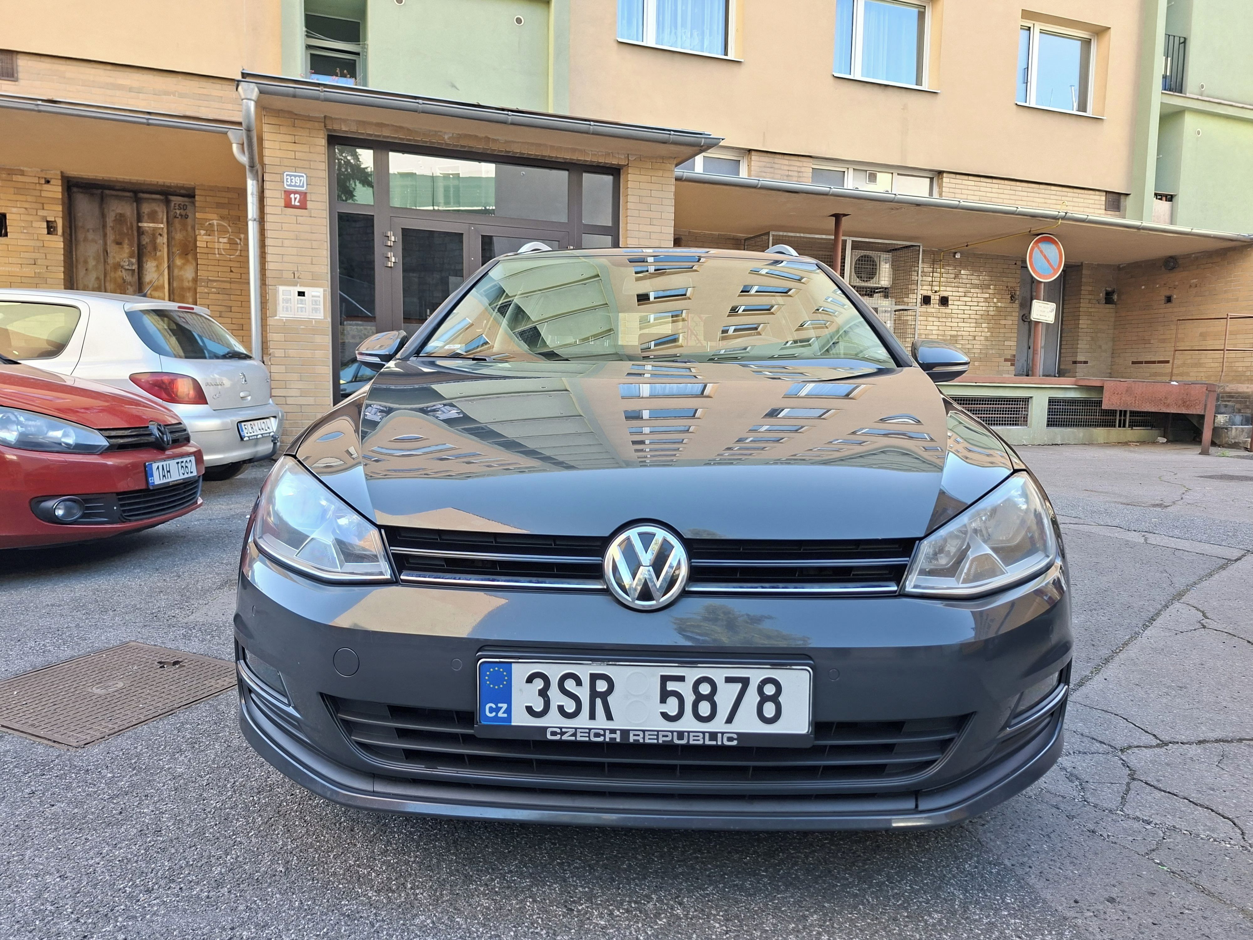 Volkswagen Golf, VW GOLF7 Variant 1.2TSI - fotka 2