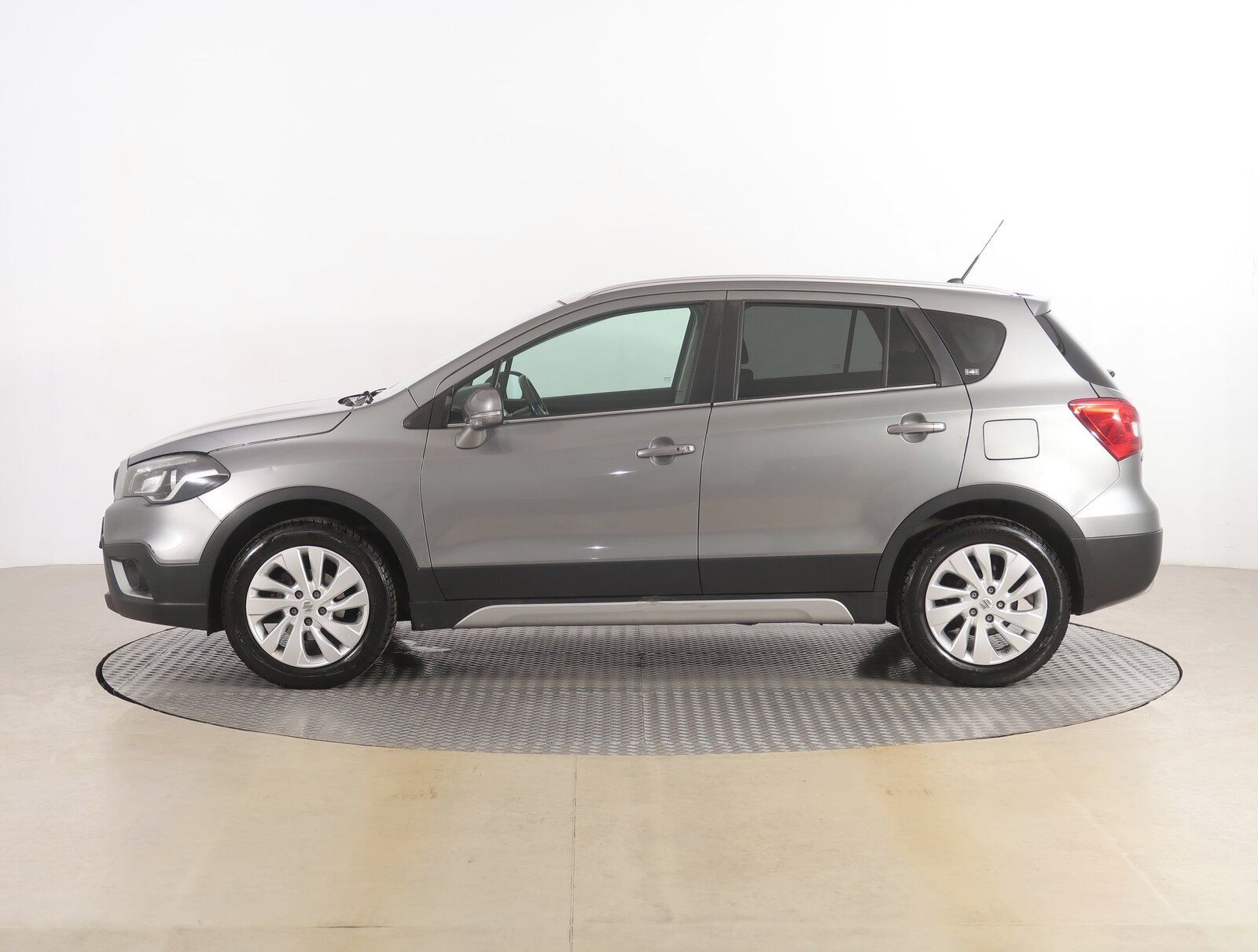 Suzuki SX4 S-Cross, 1.4 BoosterJet, Serv.kniha - fotka 3