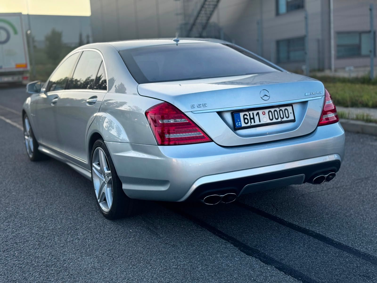 Mercedes-Benz Třídy S, S65 AMG 450kw - fotka 6