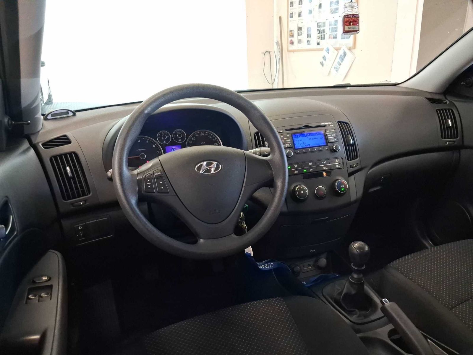 Hyundai i30, 1.4 CVVT, Serv.kniha, Klima - fotka 3