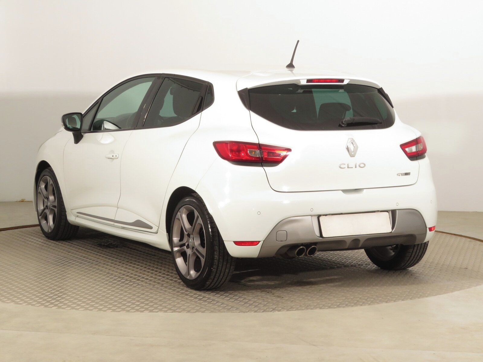 Renault Clio, 1.2 TCe, GT-Line, Automat - fotka 4