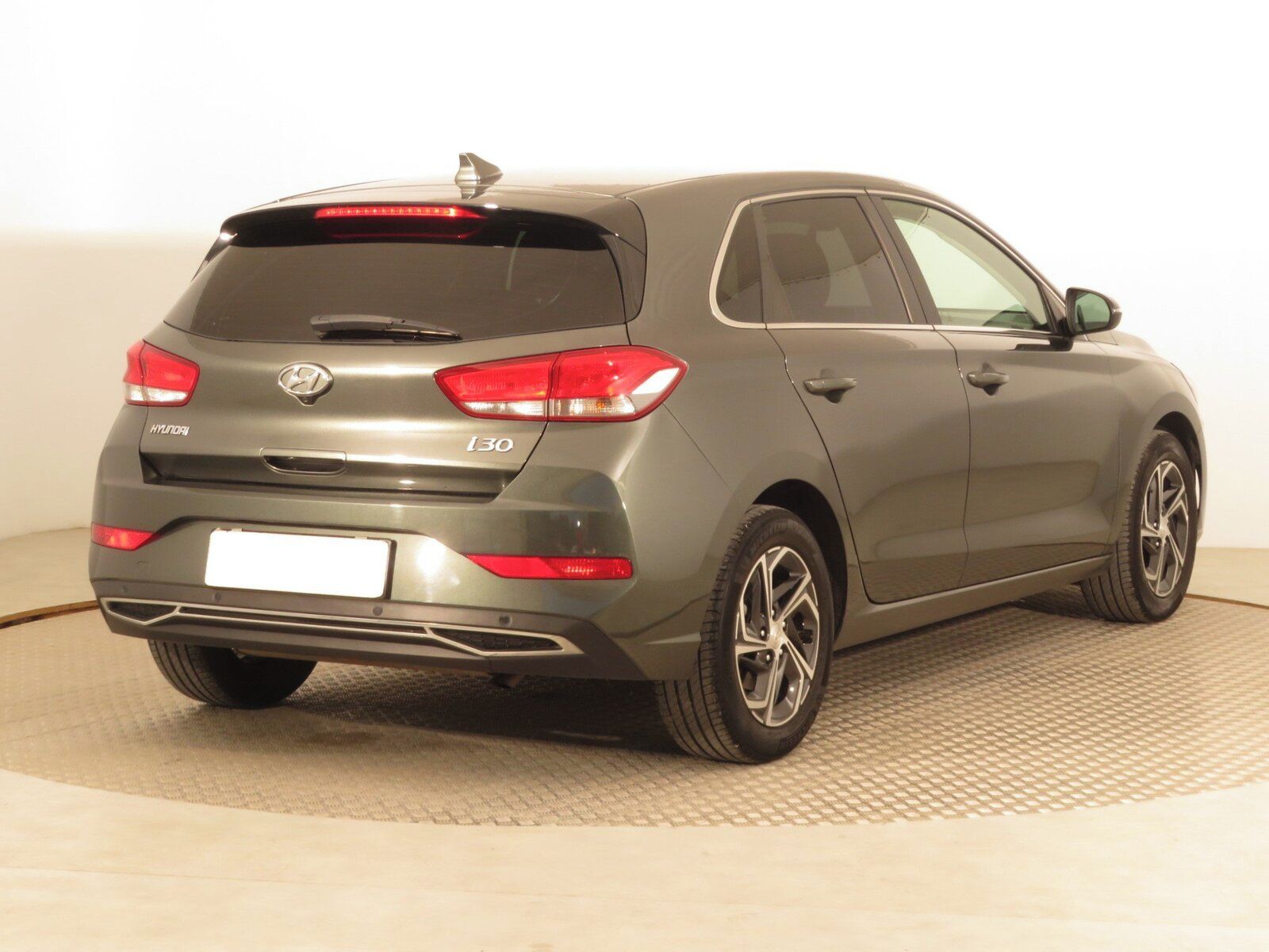 Hyundai i30, 1.5 DPI, Family, Serv.kniha - fotka 5