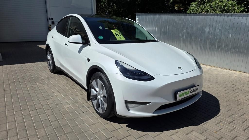 Tesla Model Y, Long Range AWD DE SoH 92,4% - fotka 4