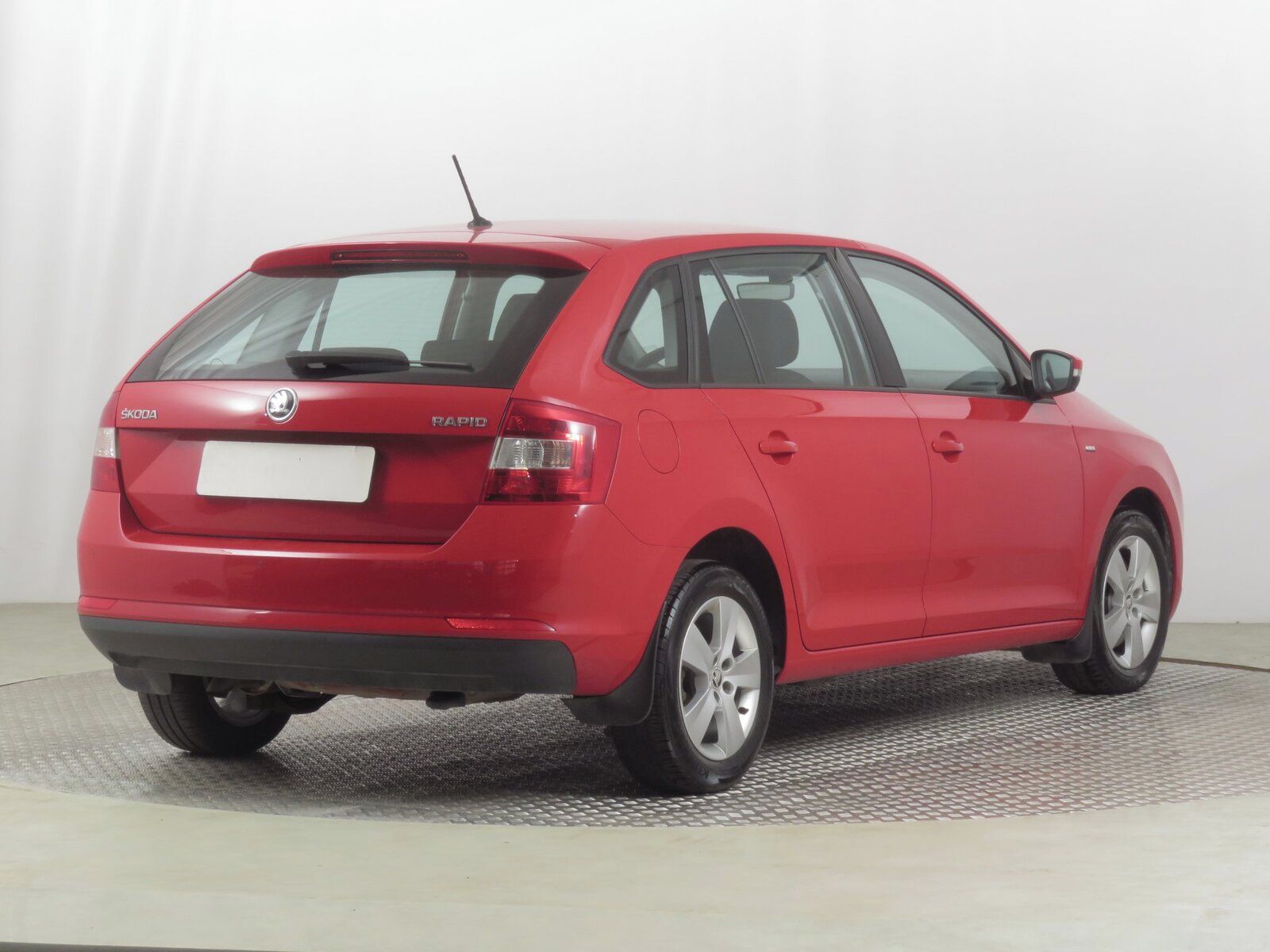 Škoda Rapid, 1.2 TSI, Spaceback, Serv.kniha - fotka 5