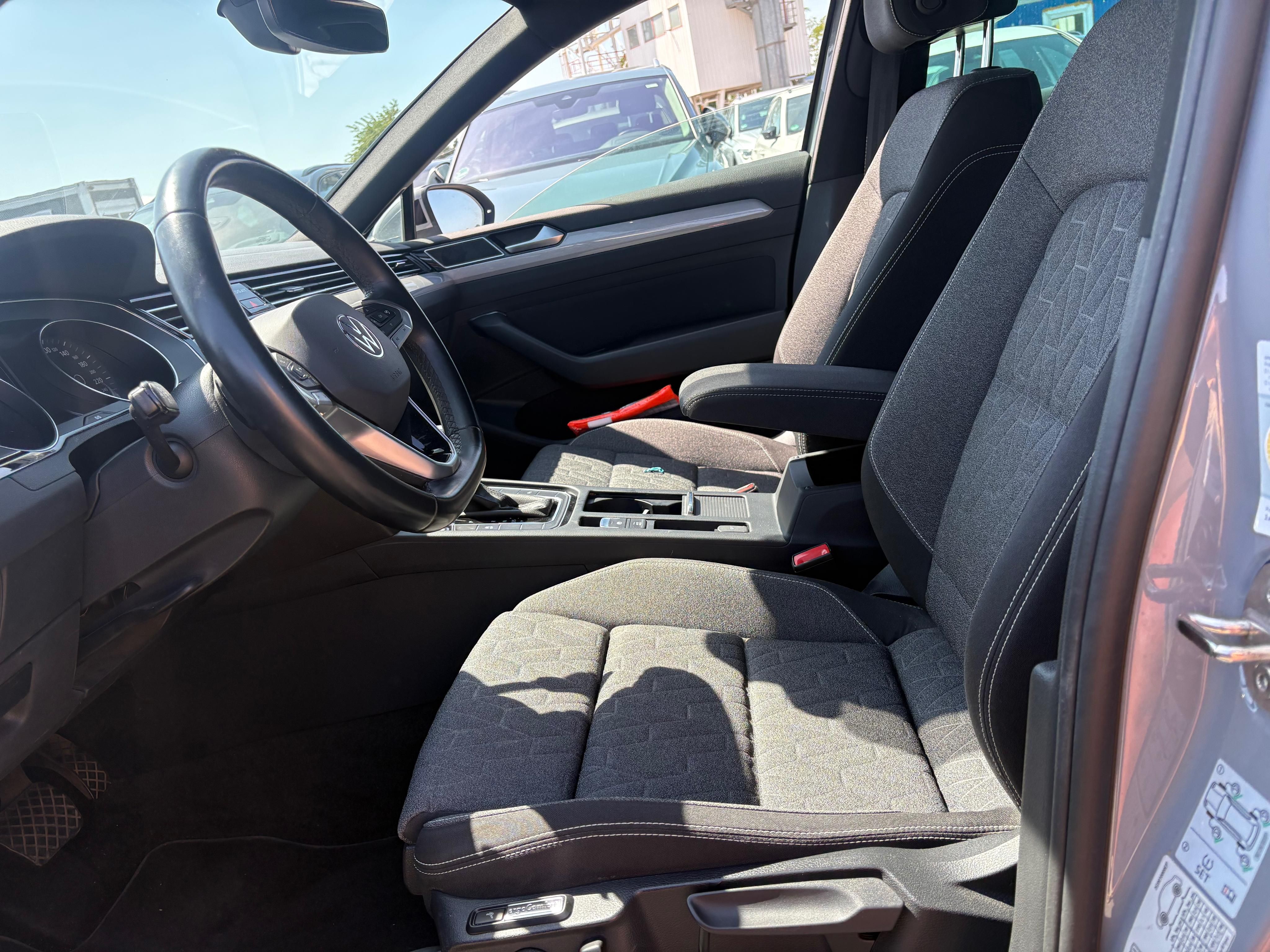 Volkswagen Passat, 2tdi dsg m.r.2024 - fotka 6