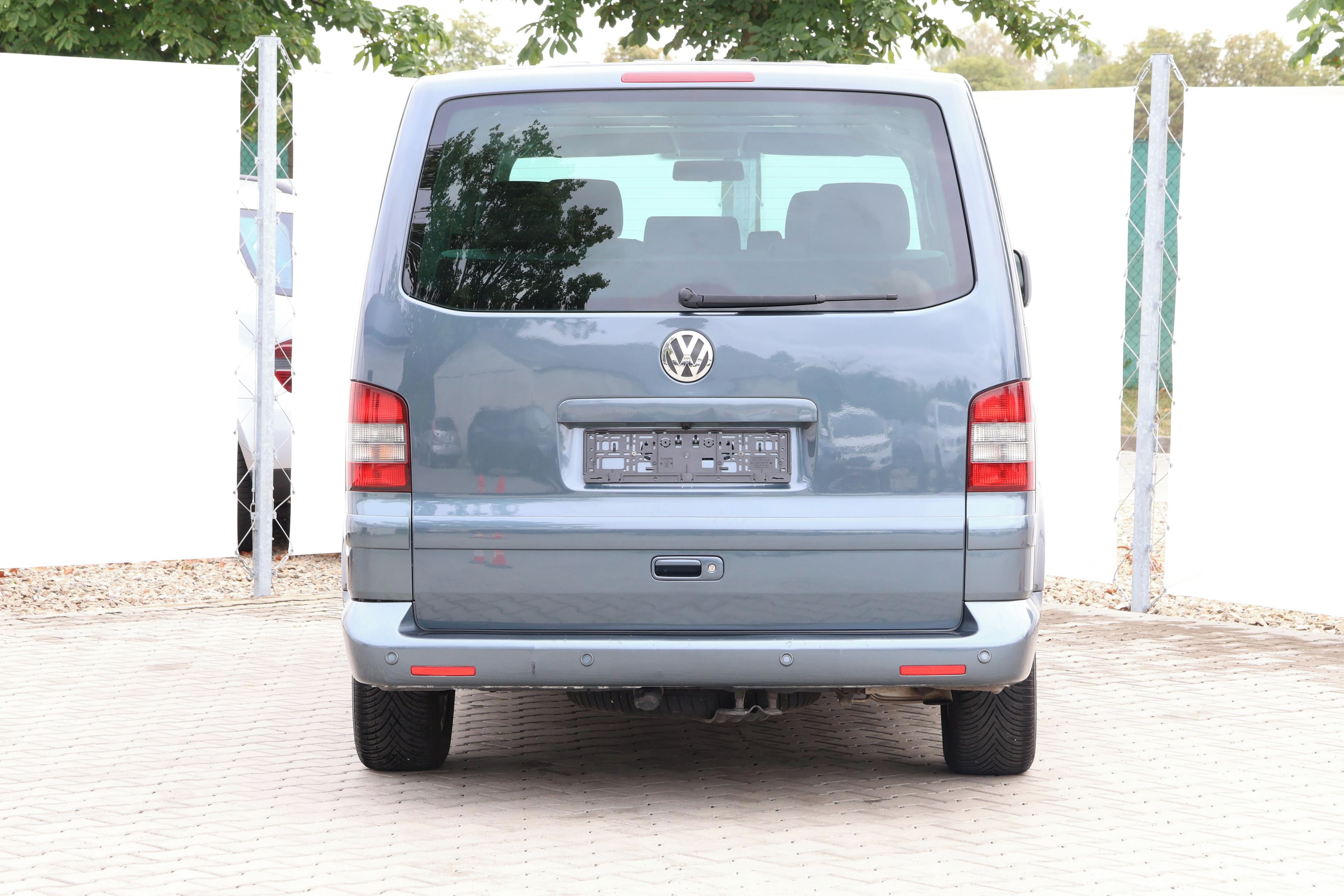 Volkswagen Multivan, 2.5TDI*96kW*UNITED*WEBASTO*TOP - fotka 5