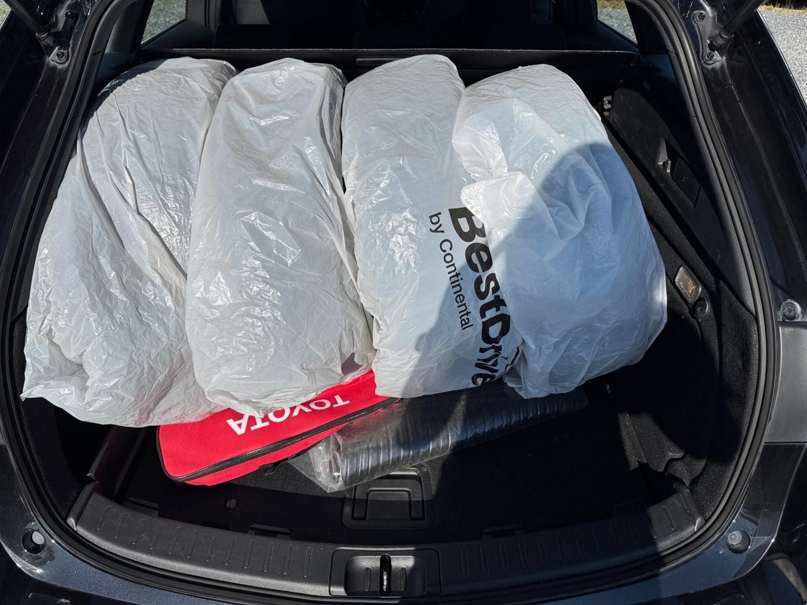 Toyota Corolla, COMFORT 2.0HYBRID 112kW CZ DPH - fotka 6