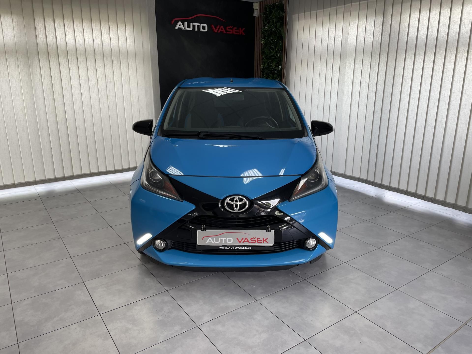Toyota Aygo, 1.0 i AUTOMAT ČR DIGIAC - fotka 5