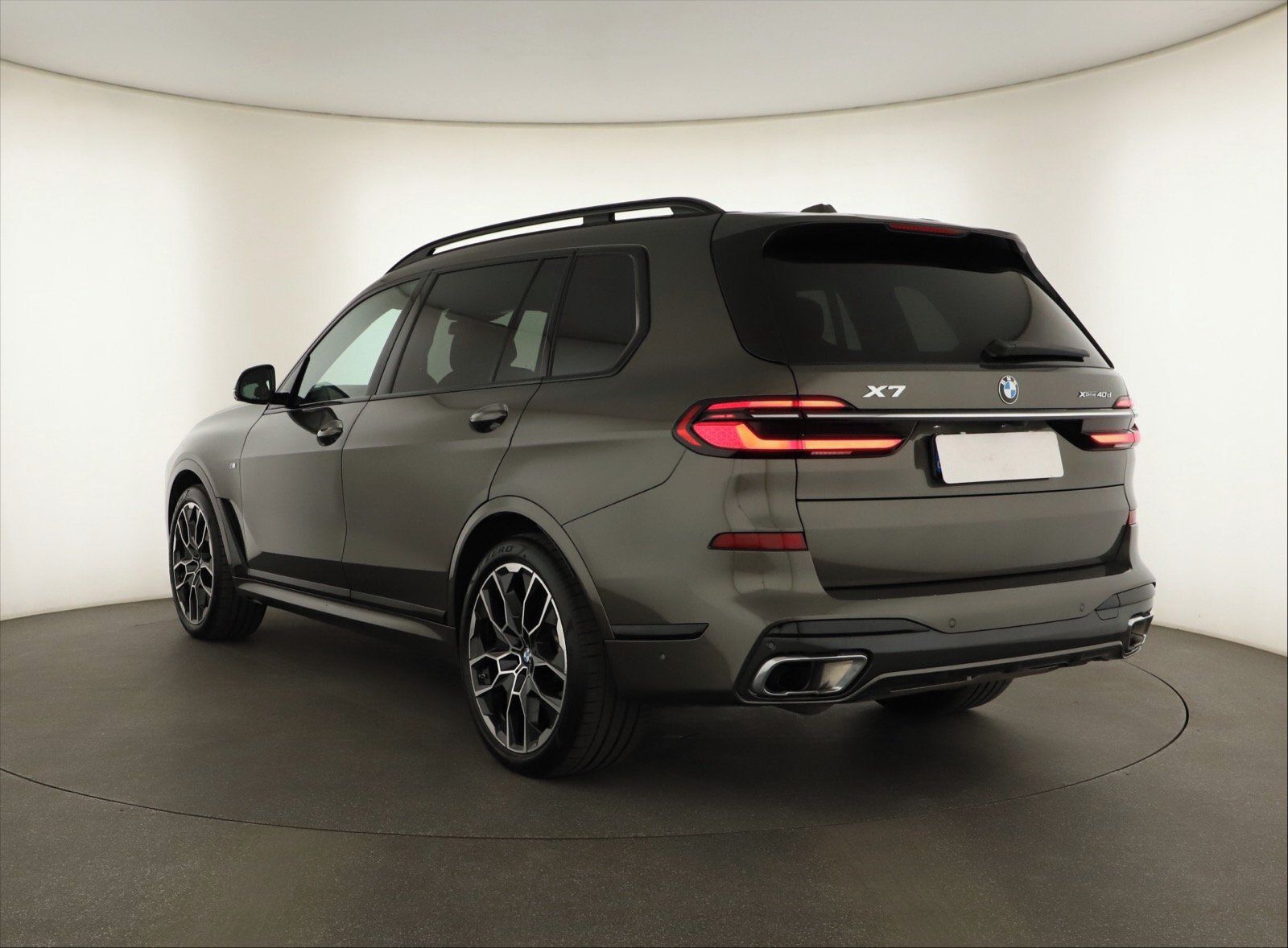 BMW X7, xDrive40d, Navigace - fotka 3