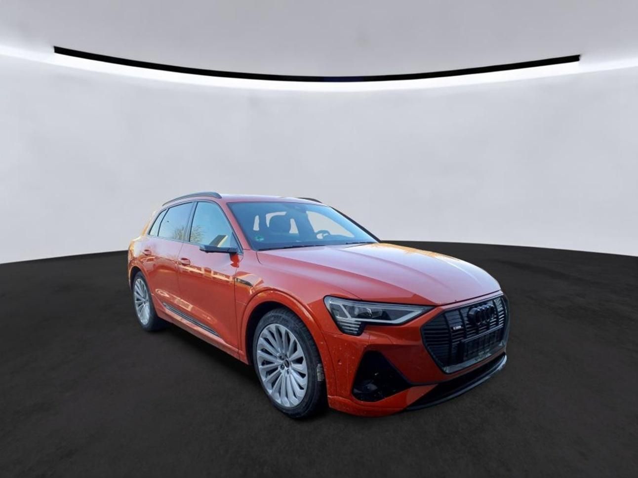 Audi e-tron, 55 QUATTRO 300kw SOH 97 %
