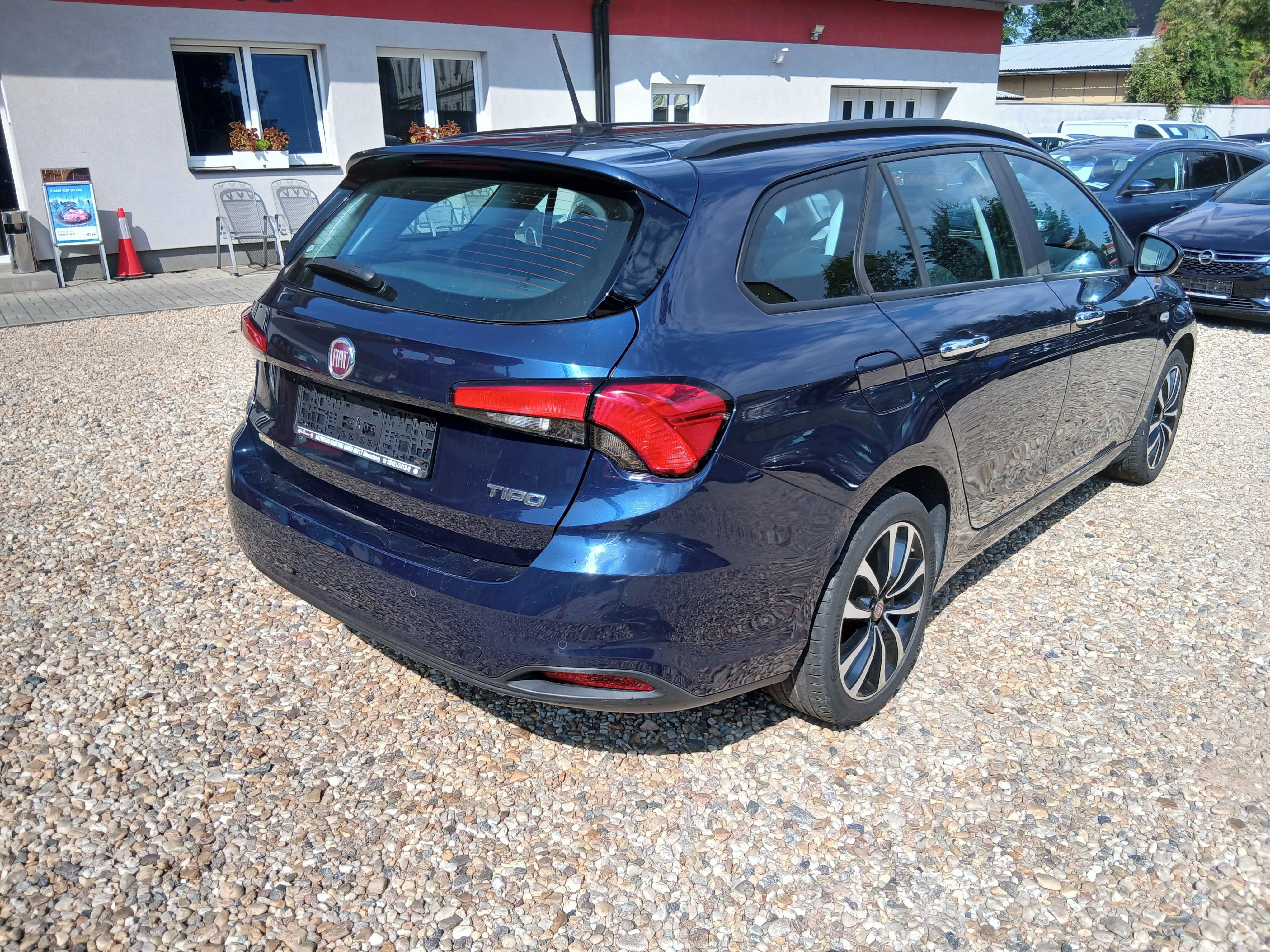 Fiat Tipo, 1.6MJTd 77KW Klima S.Kniha - fotka 5