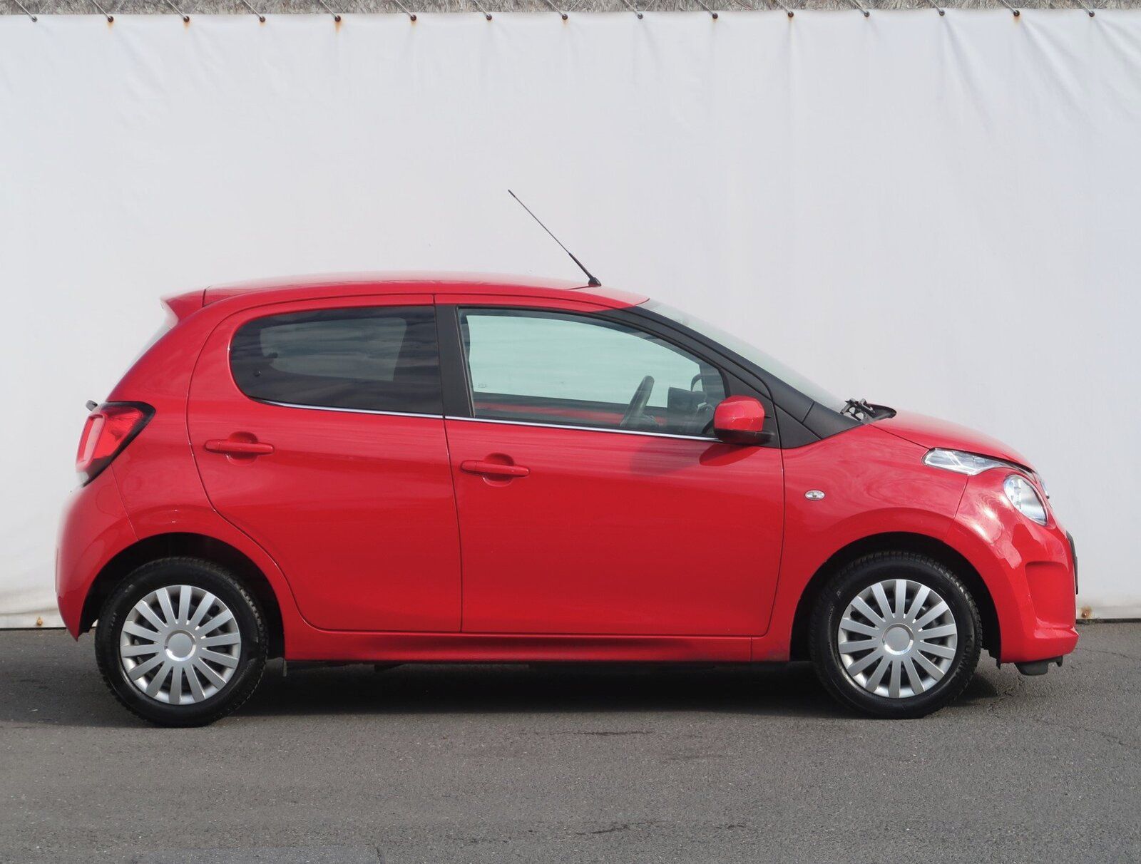Citroën C1, 1.0 VTi, Serv.kniha, Klima - fotka 6