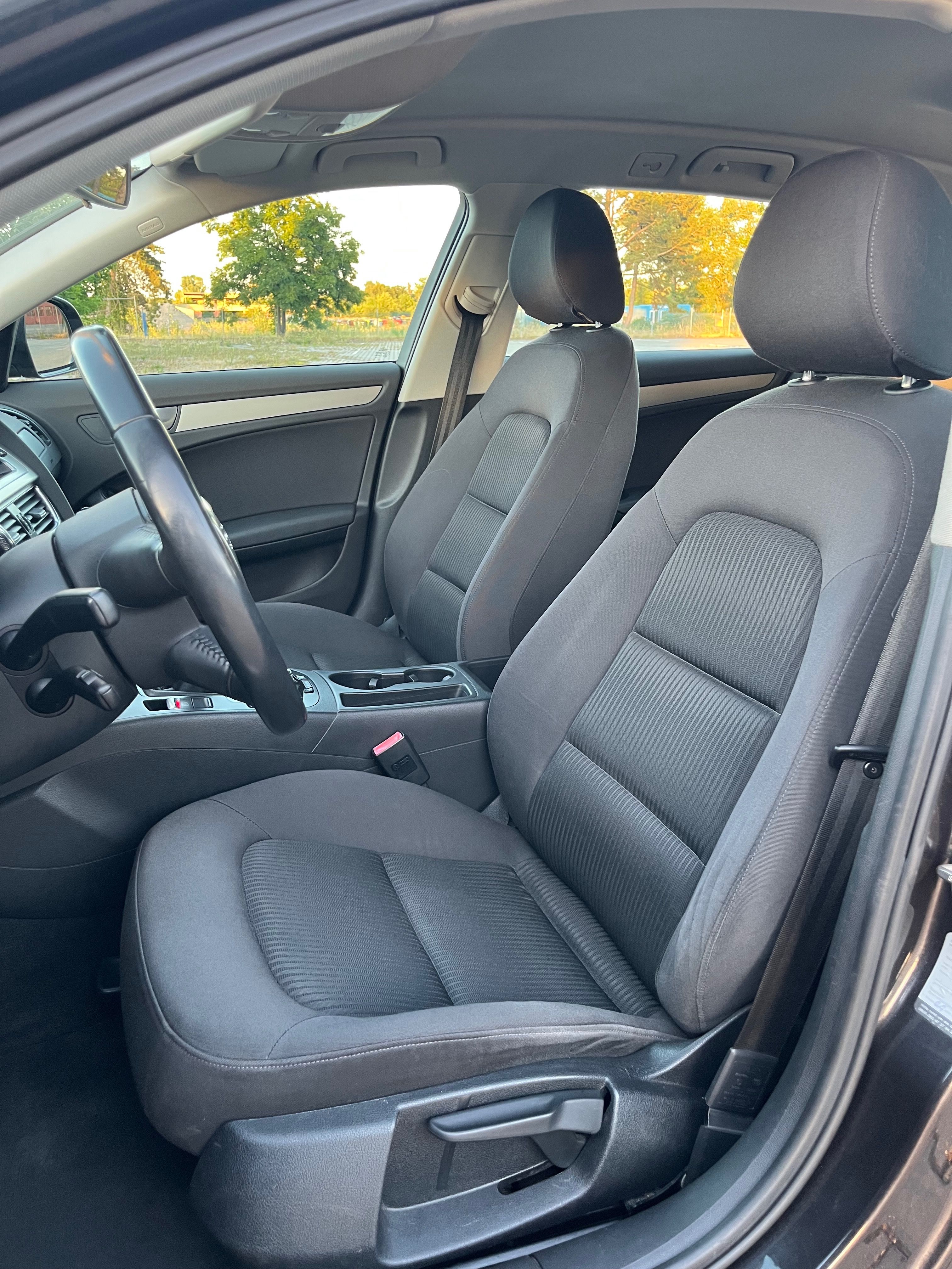 Audi A4, Audi A4 B8 2.0 TDI 105kw ACC - fotka 6