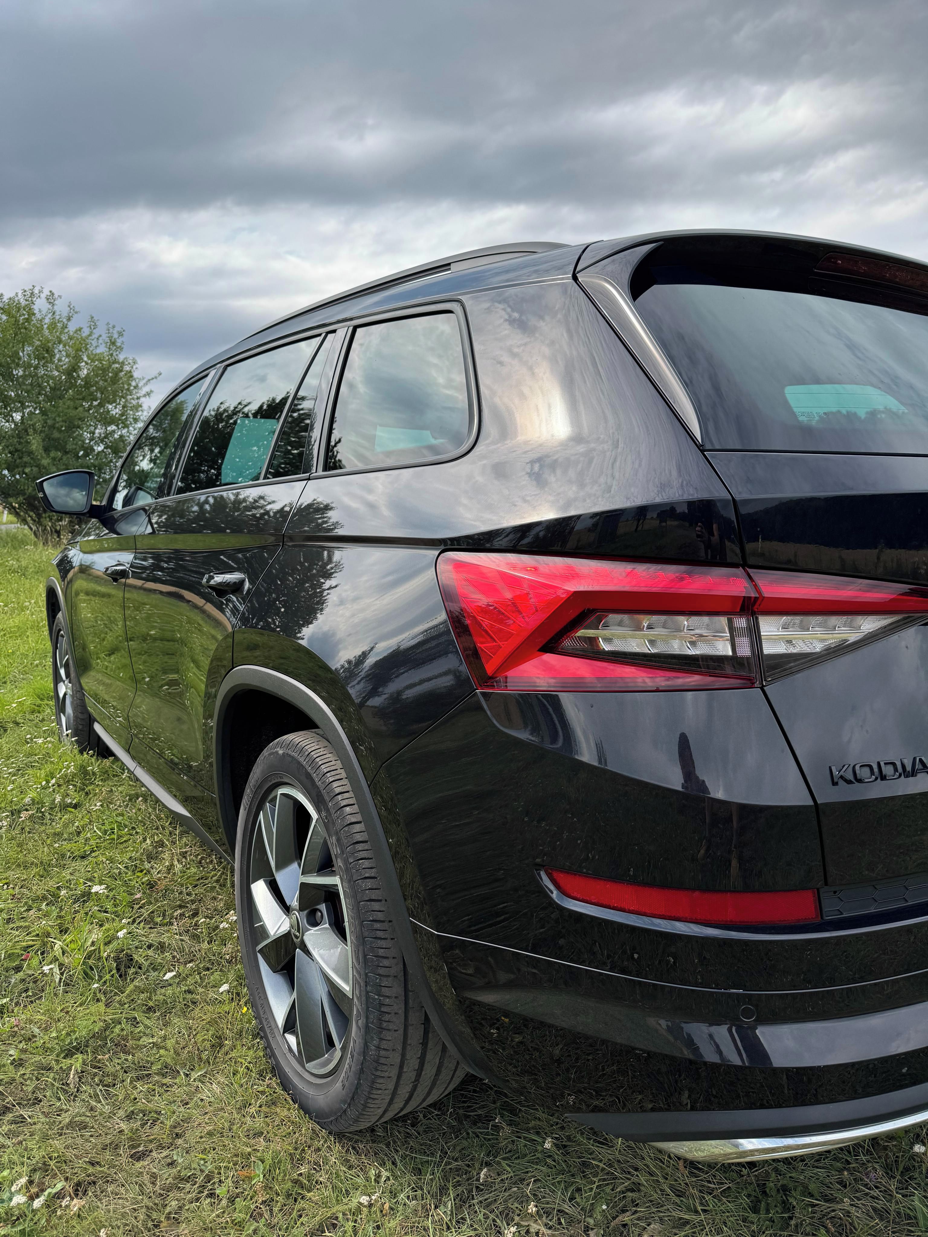 Škoda Kodiaq, 2.0 TDi 4x4 Sportline - fotka 4