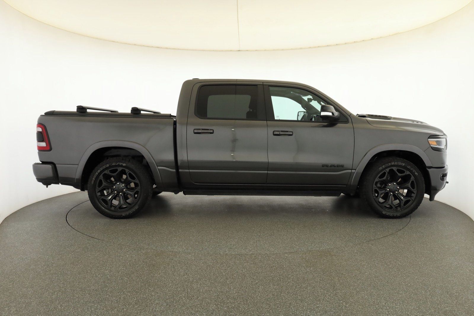 RAM 1500, 5.7 V8 Hemi, Limited - fotka 6