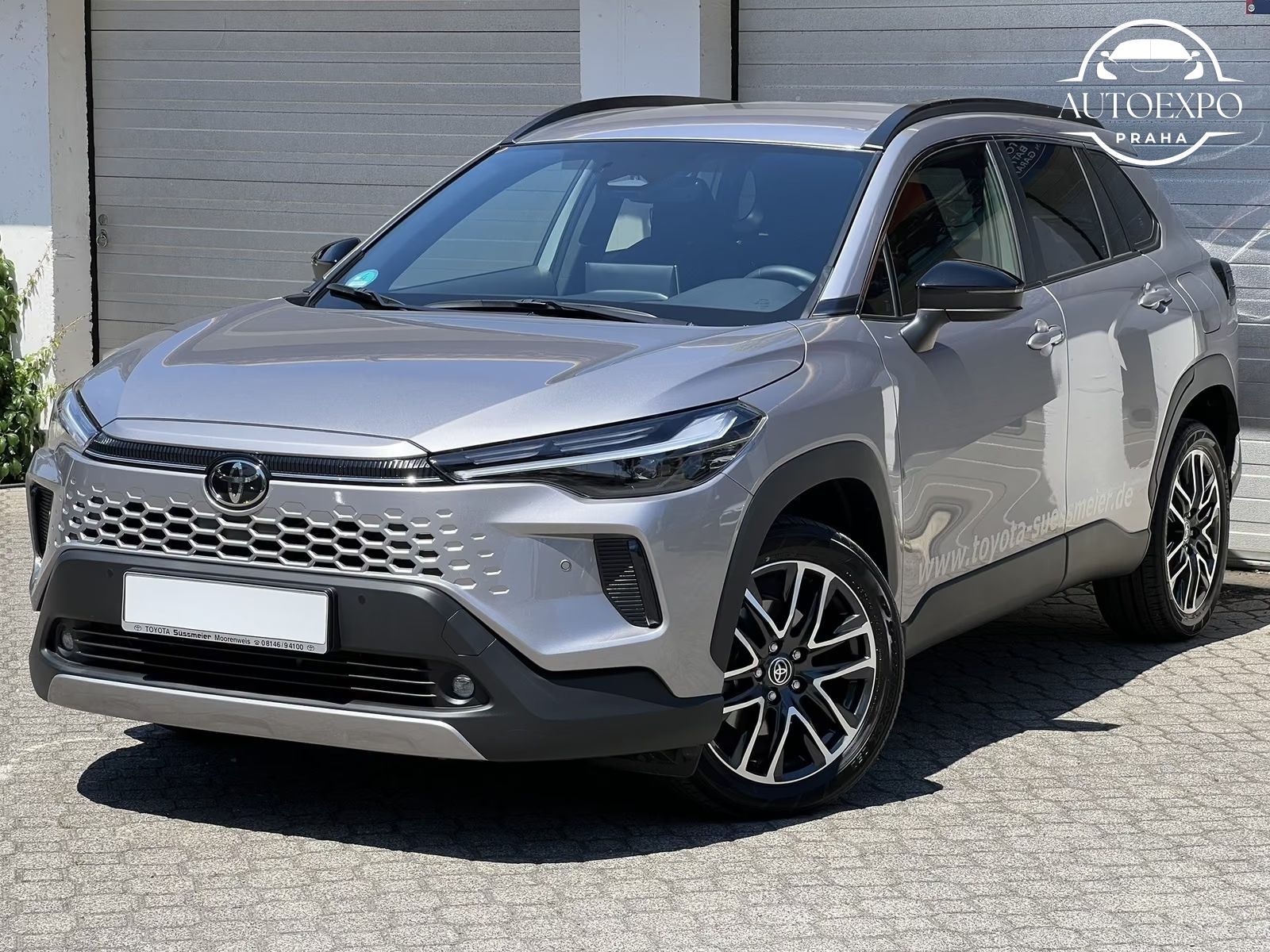 Toyota Corolla Cross, Hybrid FWD Team*
