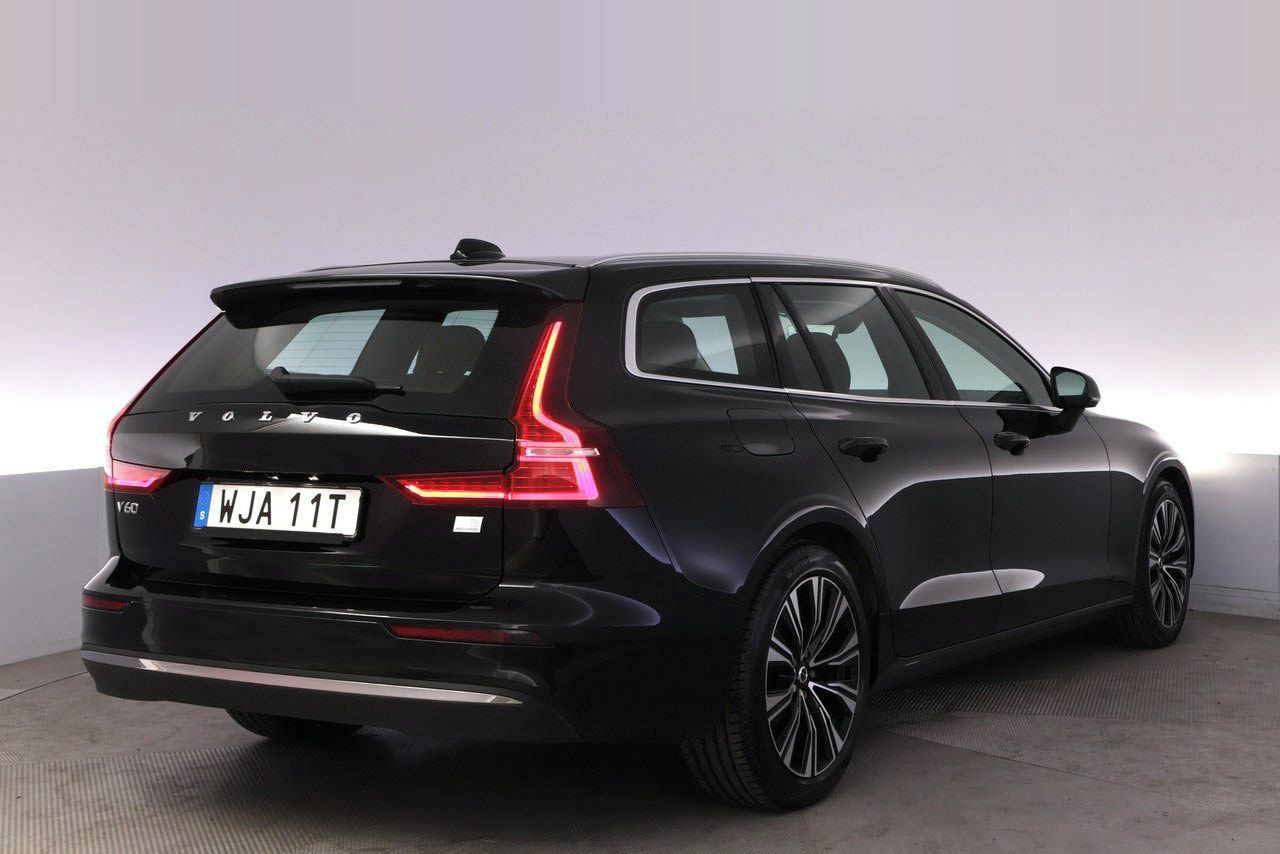 Volvo V60, Recharge T6 AWD Core Bright - fotka 2