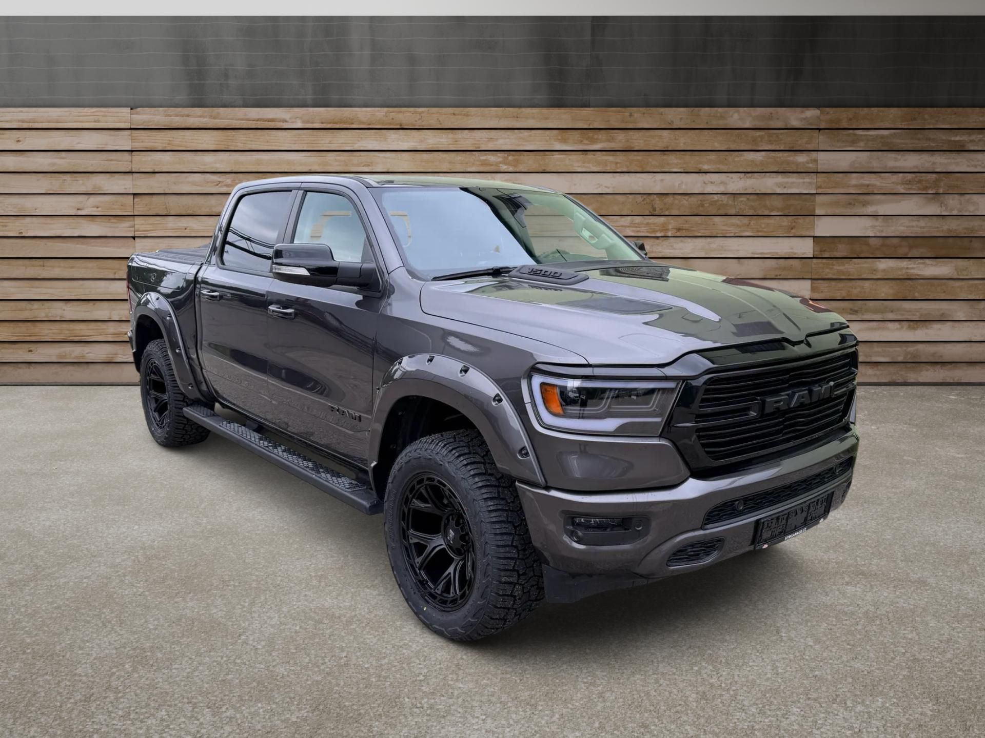 Dodge Ram, +LARAMIE+VZDUCH+OFFROAD PAKET+