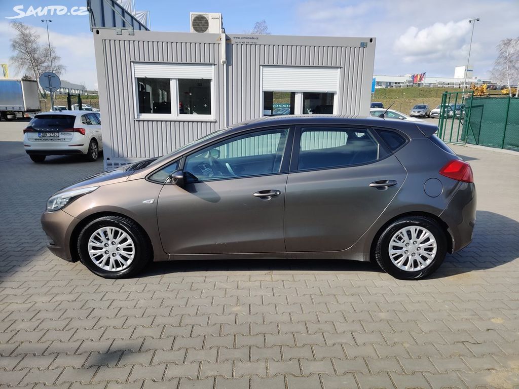 Kia Cee´d, 1,6 TDI - fotka 2