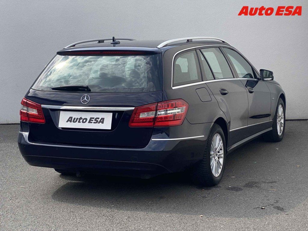 Mercedes-Benz Třídy E, 2.2 CDi E250,AT - fotka 4