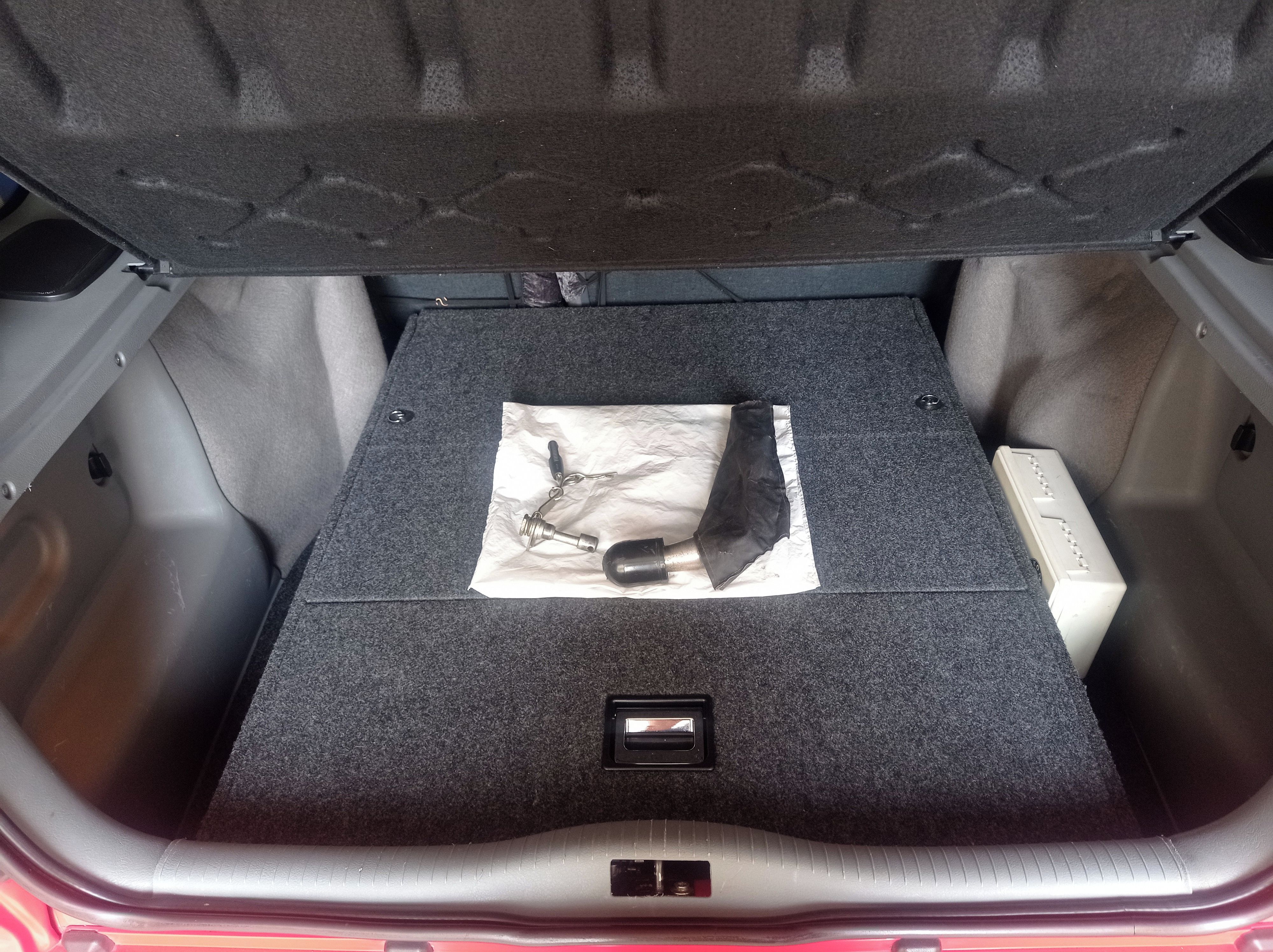 Škoda Felicia, 1,3 MPi Space Line 1.majitel - fotka 6
