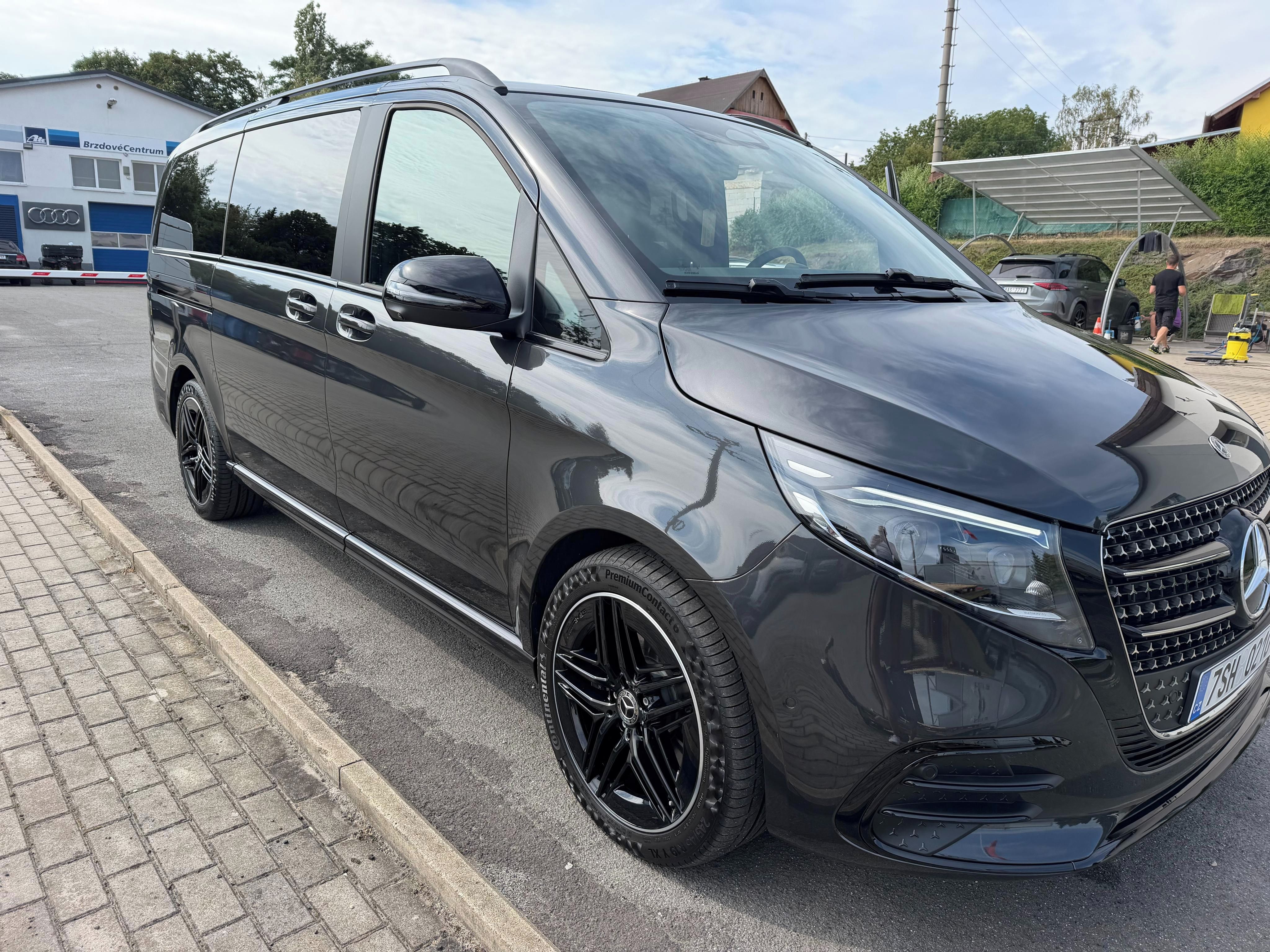 Mercedes-Benz Třídy V, V300d Exclusive AMG Nový Vůz - fotka 5