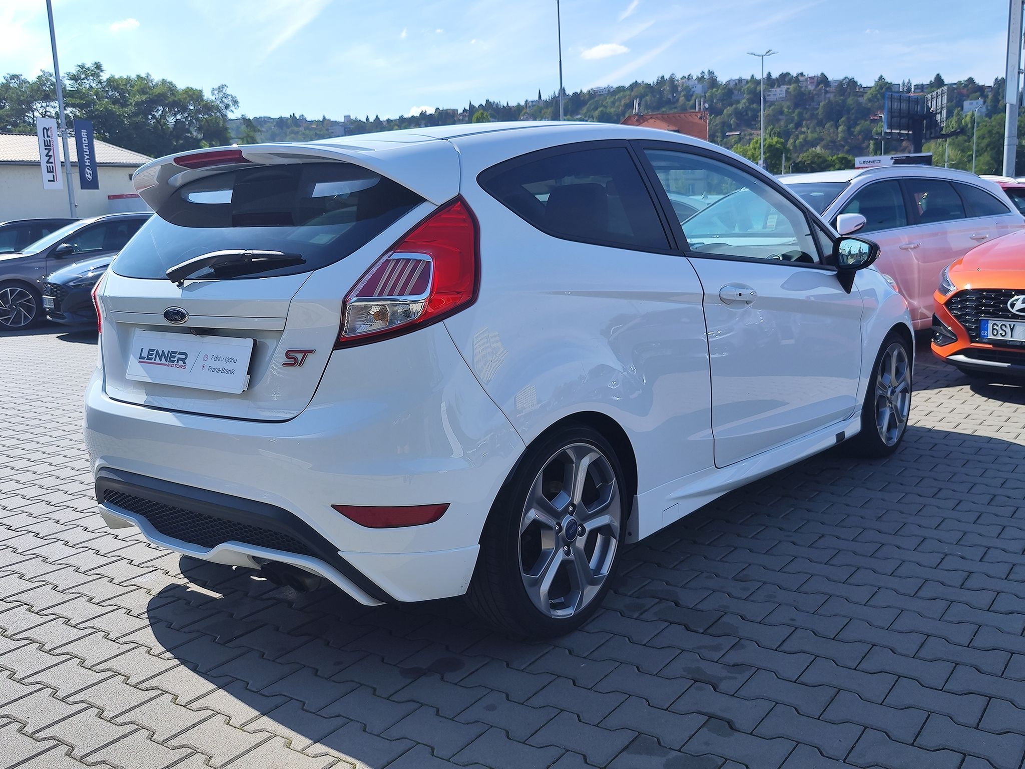 Ford Fiesta, 1.6/134kW ST ČR 1.Majitel - fotka 5