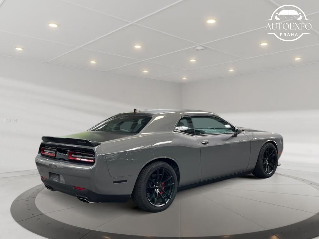 Dodge Challenger, 5.7 R/T - fotka 4