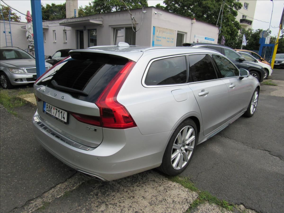 Volvo V90, 2,0 D5 173kW AWD Automat - fotka 6