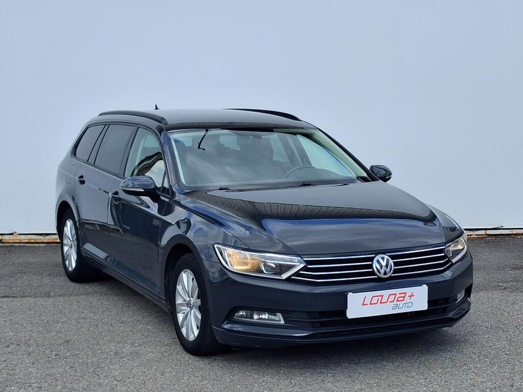 Volkswagen Passat, Comfortline 2.0 TDI 110 kW - fotka 5