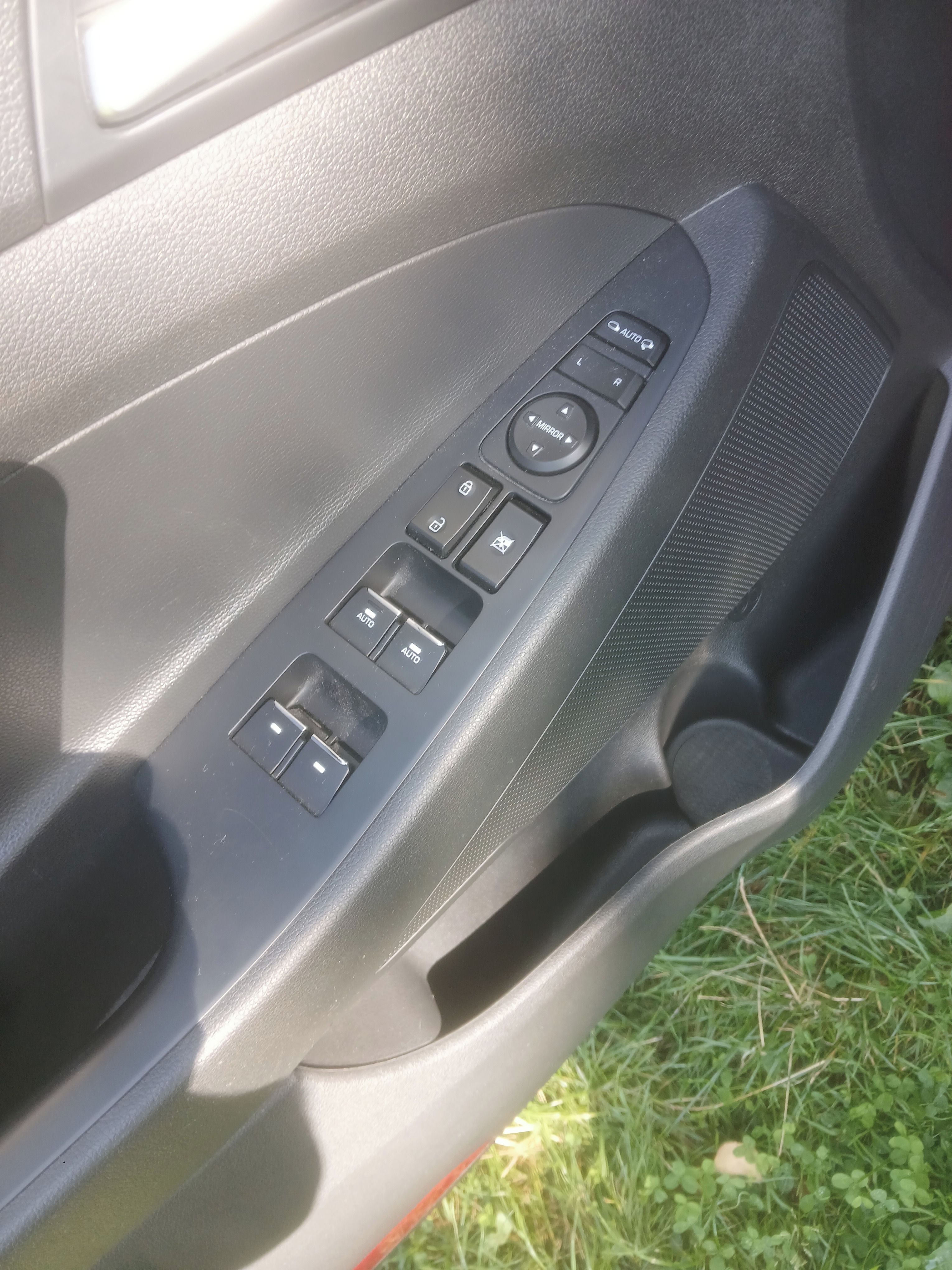 Hyundai Tucson, 1598  ccm - fotka 4