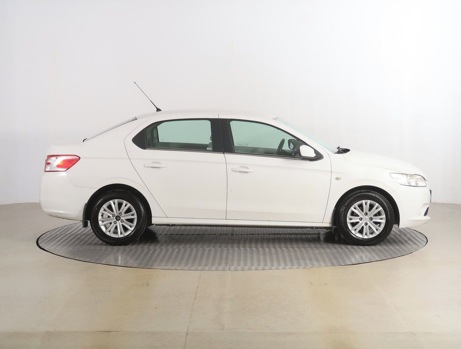 Peugeot 301, 1.2 VTi, Serv.kniha - fotka 6