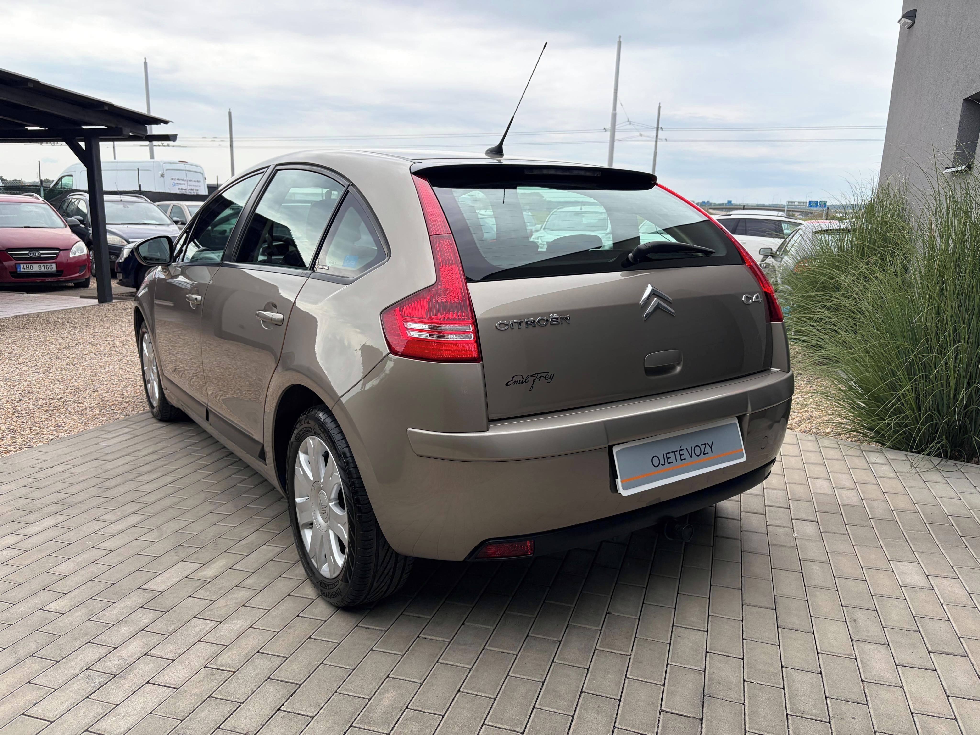 Citroën C4, 1.4i 16V 65kW, Nové ROZVODY - fotka 5