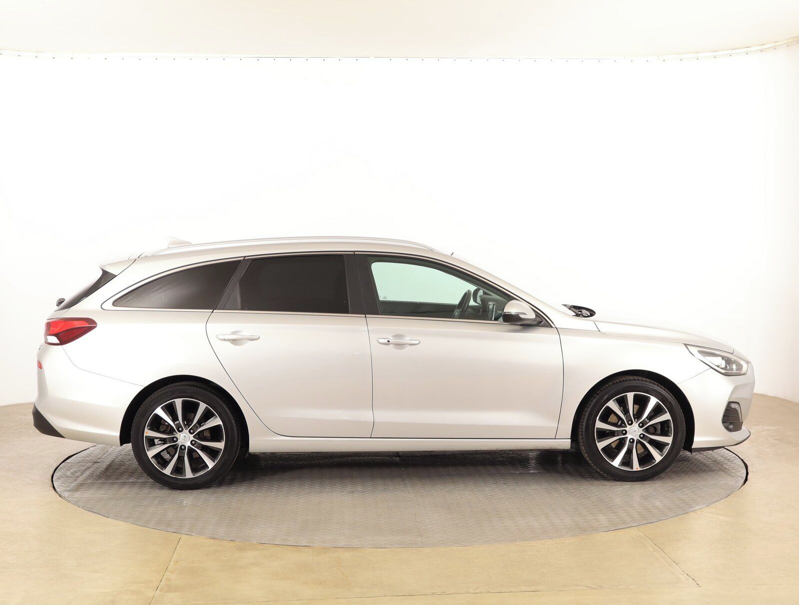 Hyundai i30, 1.4 T-GDI, Style, Automat - fotka 6