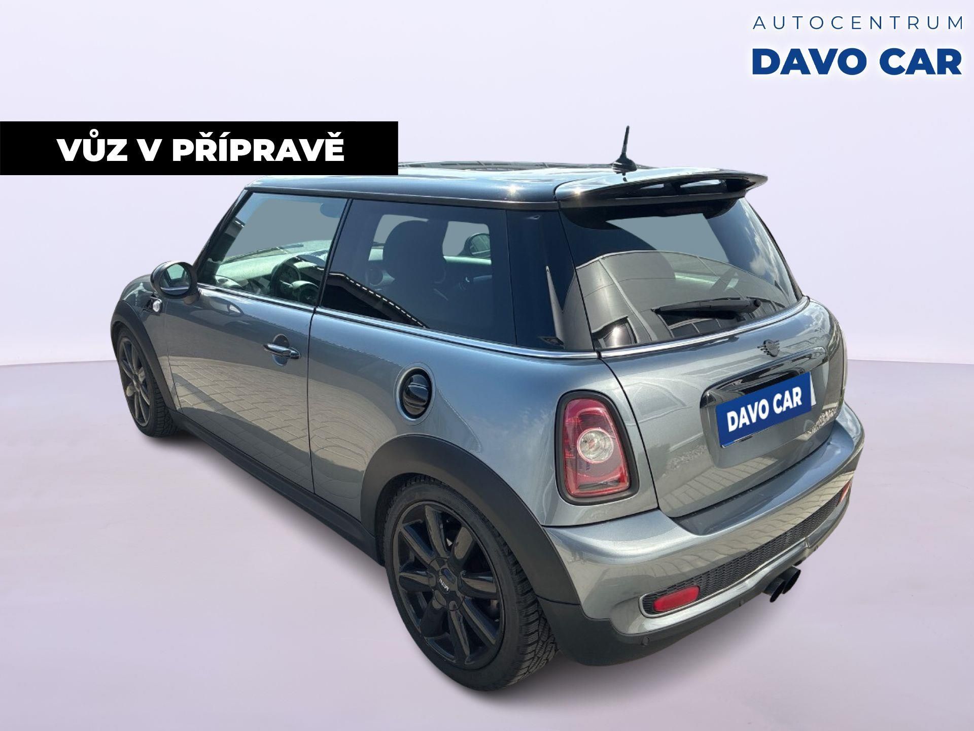Mini Cooper S, 1,6 i 128kW Manuál Panorama - fotka 2