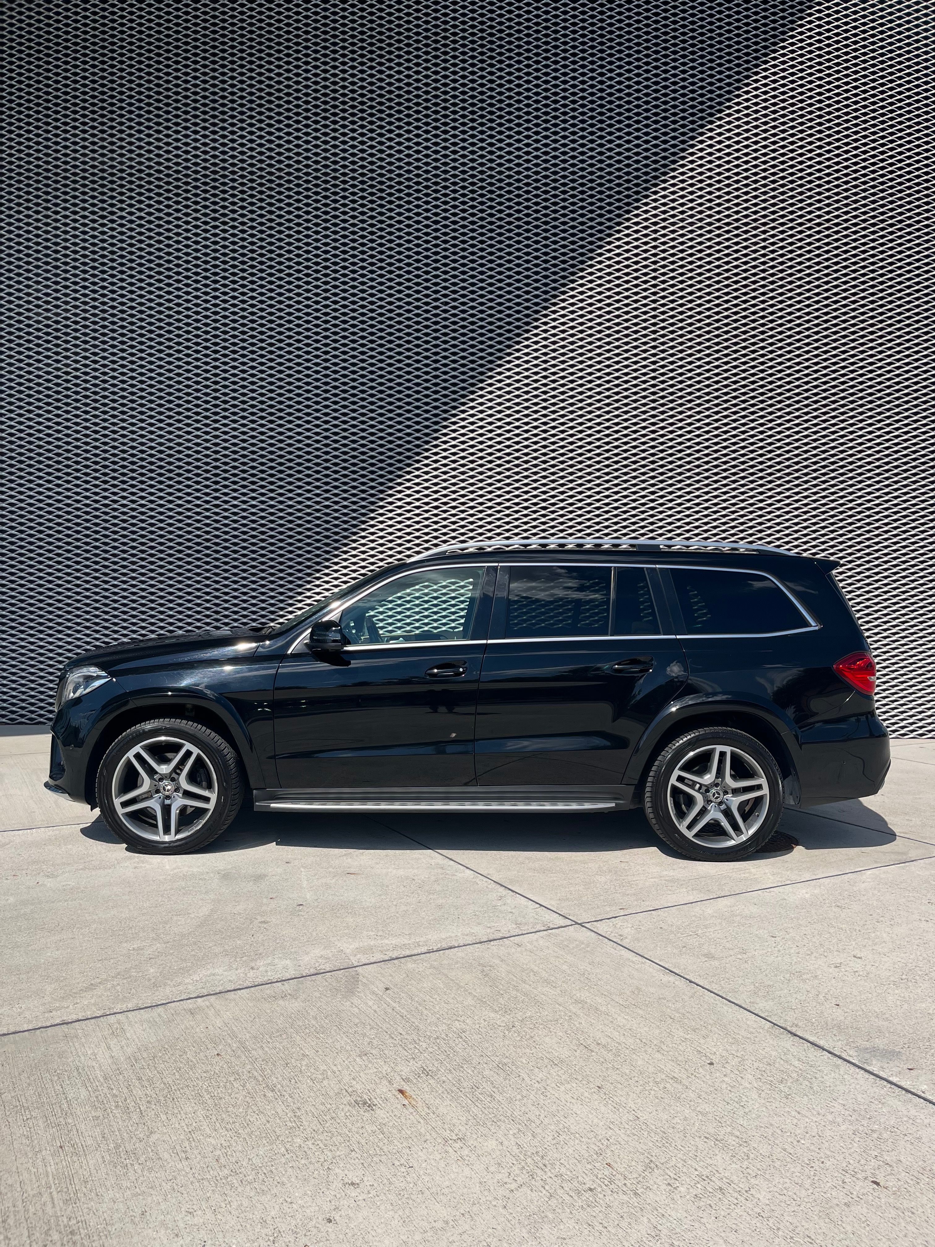 Mercedes-Benz GLS, 3.0 V6 190 kW 350 d - fotka 5
