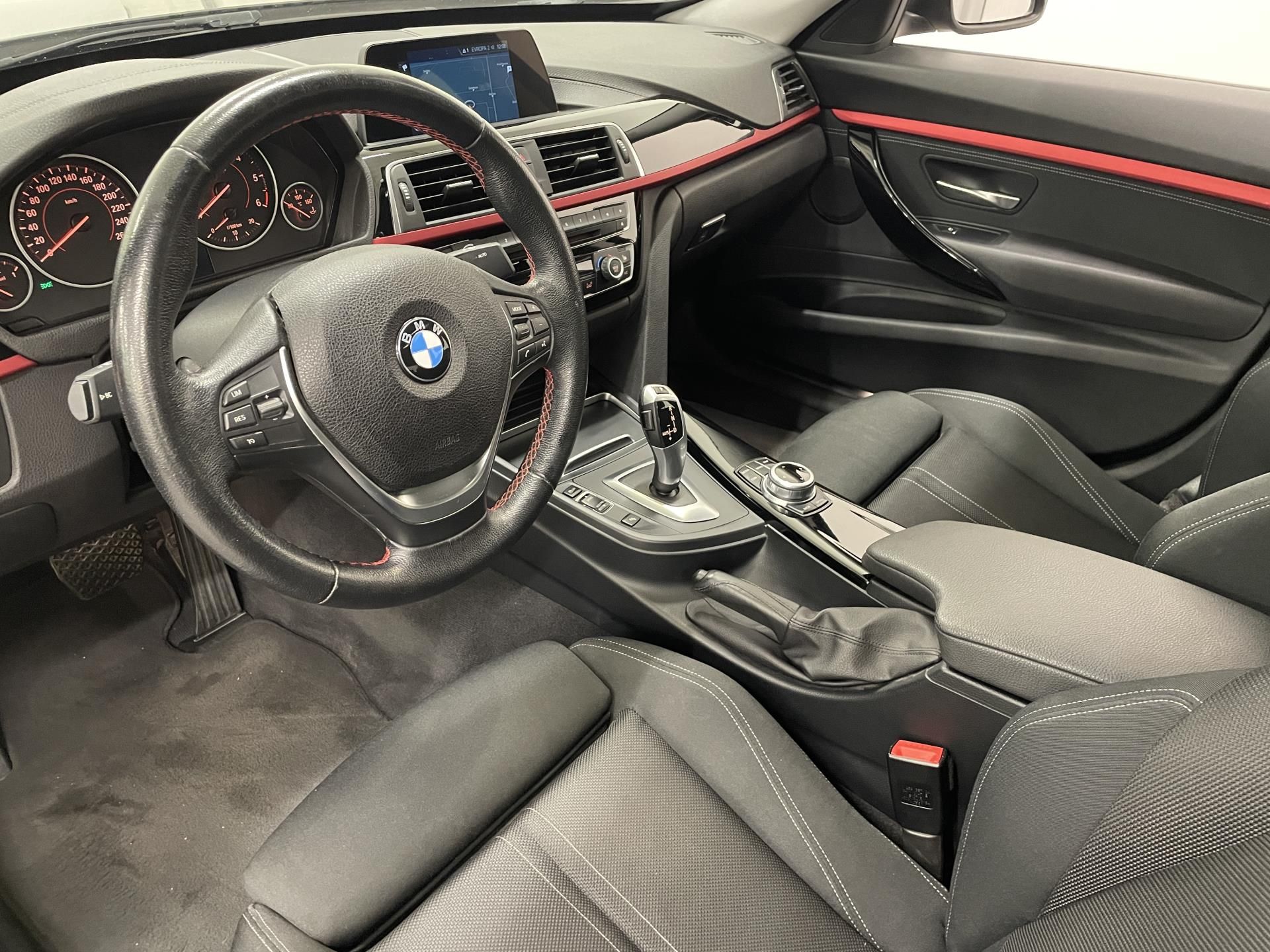 BMW Řada 3, 320d GT xDrive,Sportline,ČR - fotka 6