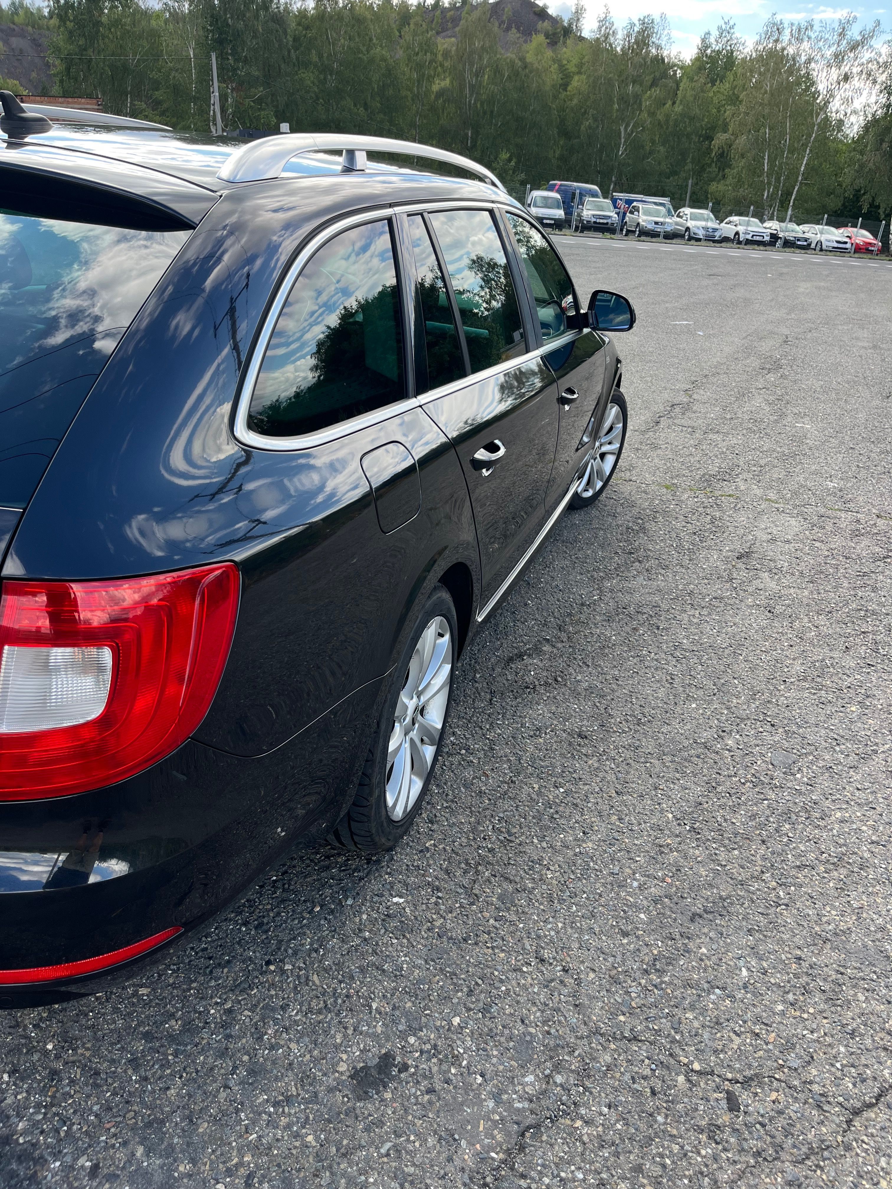 Škoda Superb, 2.0 TDI 103 kw - fotka 4