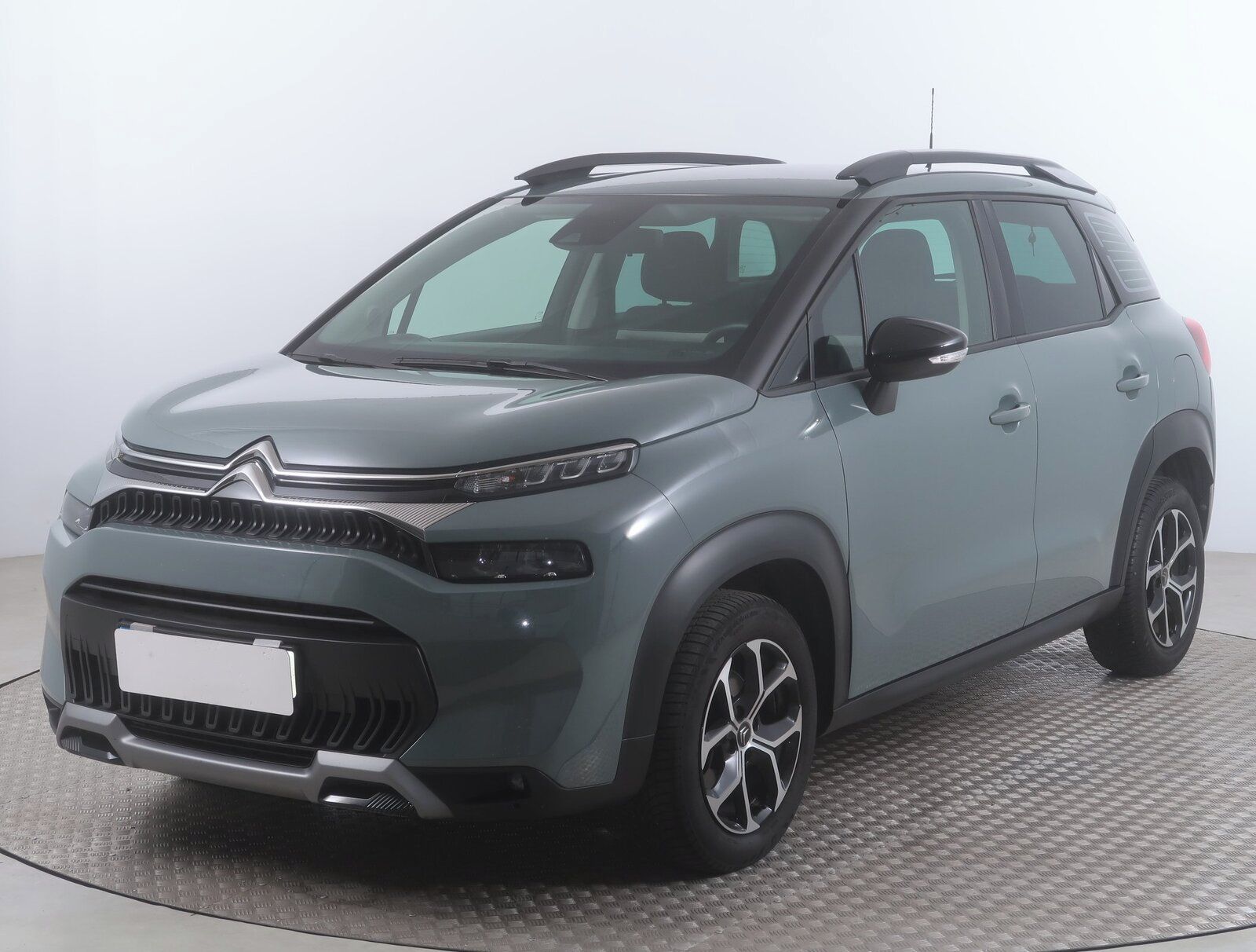 Citroën C3 Aircross, 1.2 PureTech, Shine - fotka 2