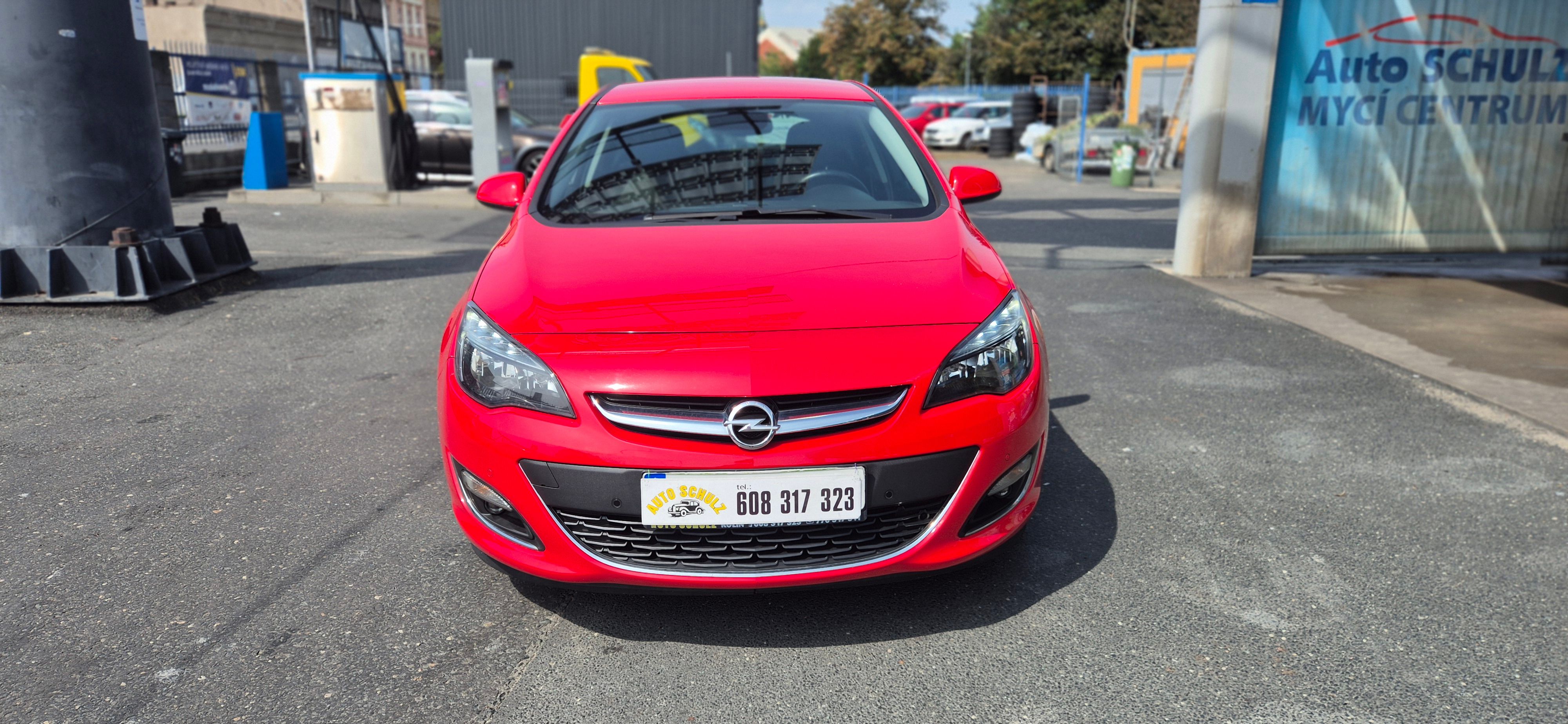 Opel Astra, 1.4 i AUTOMAT, DIG KLIMA, NAVI - fotka 2