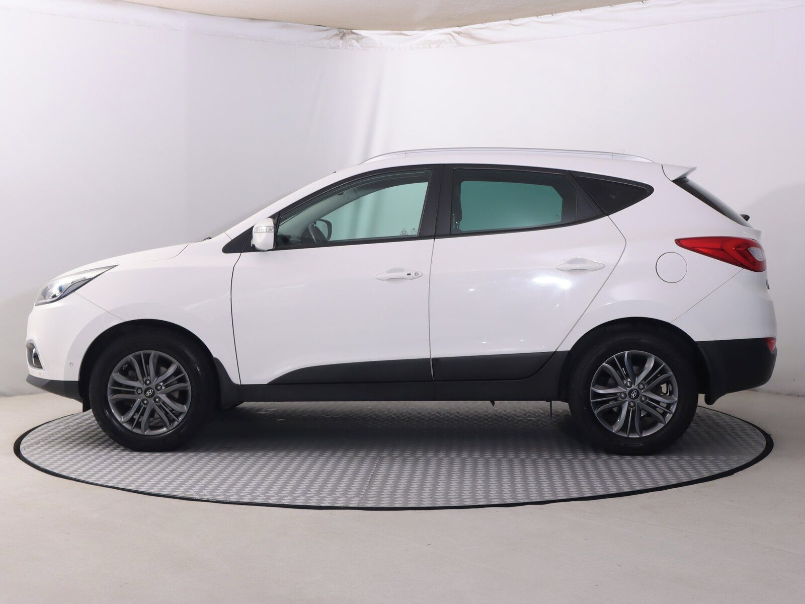 Hyundai ix35, 2.0 GDI, 4X4, Automat - fotka 3