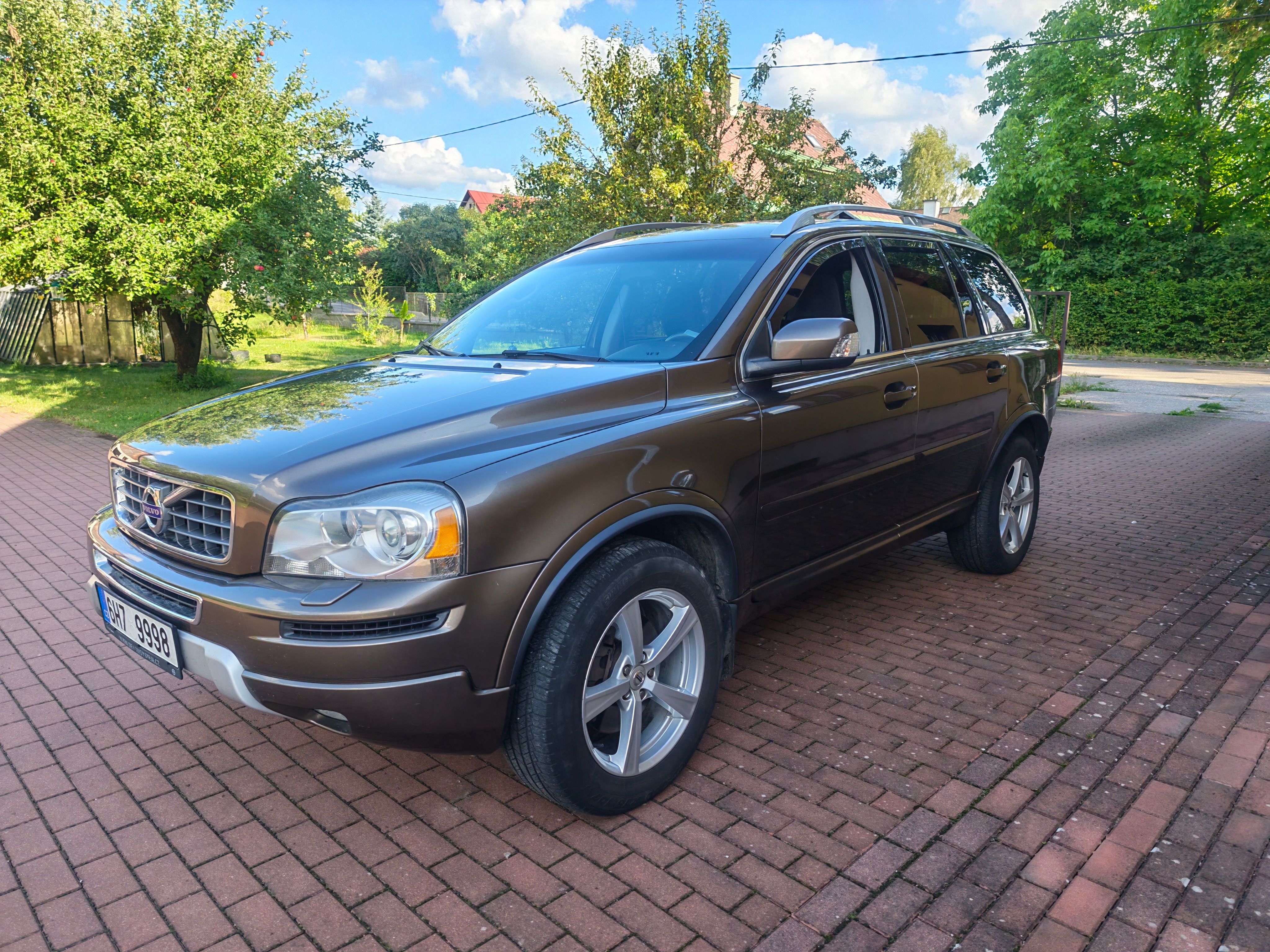 Volvo XC90, D5 AWD 147kw koupeno v ČR - fotka 3