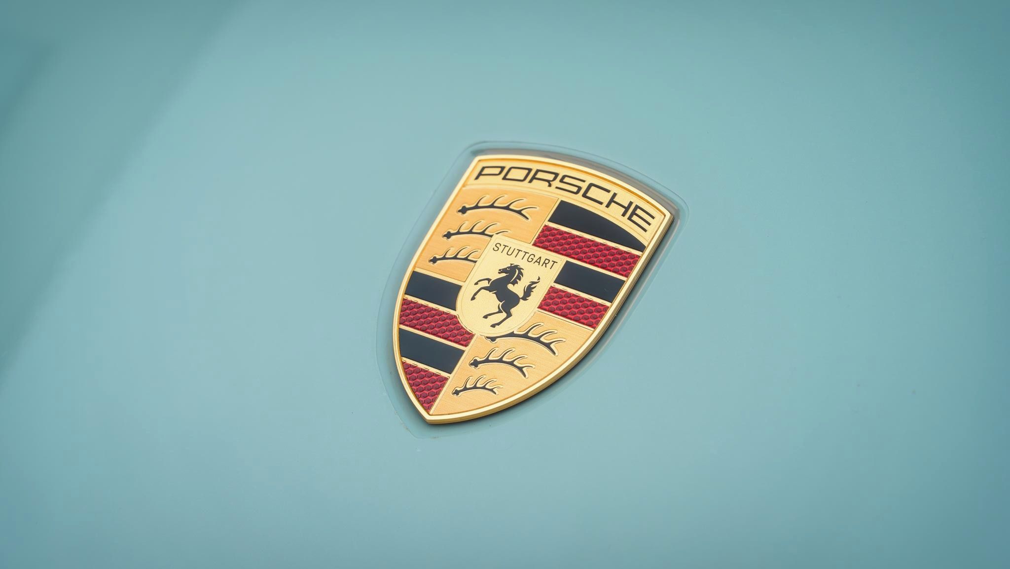Porsche 911, 4 GTS T-Hybrid PCCB - fotka 6