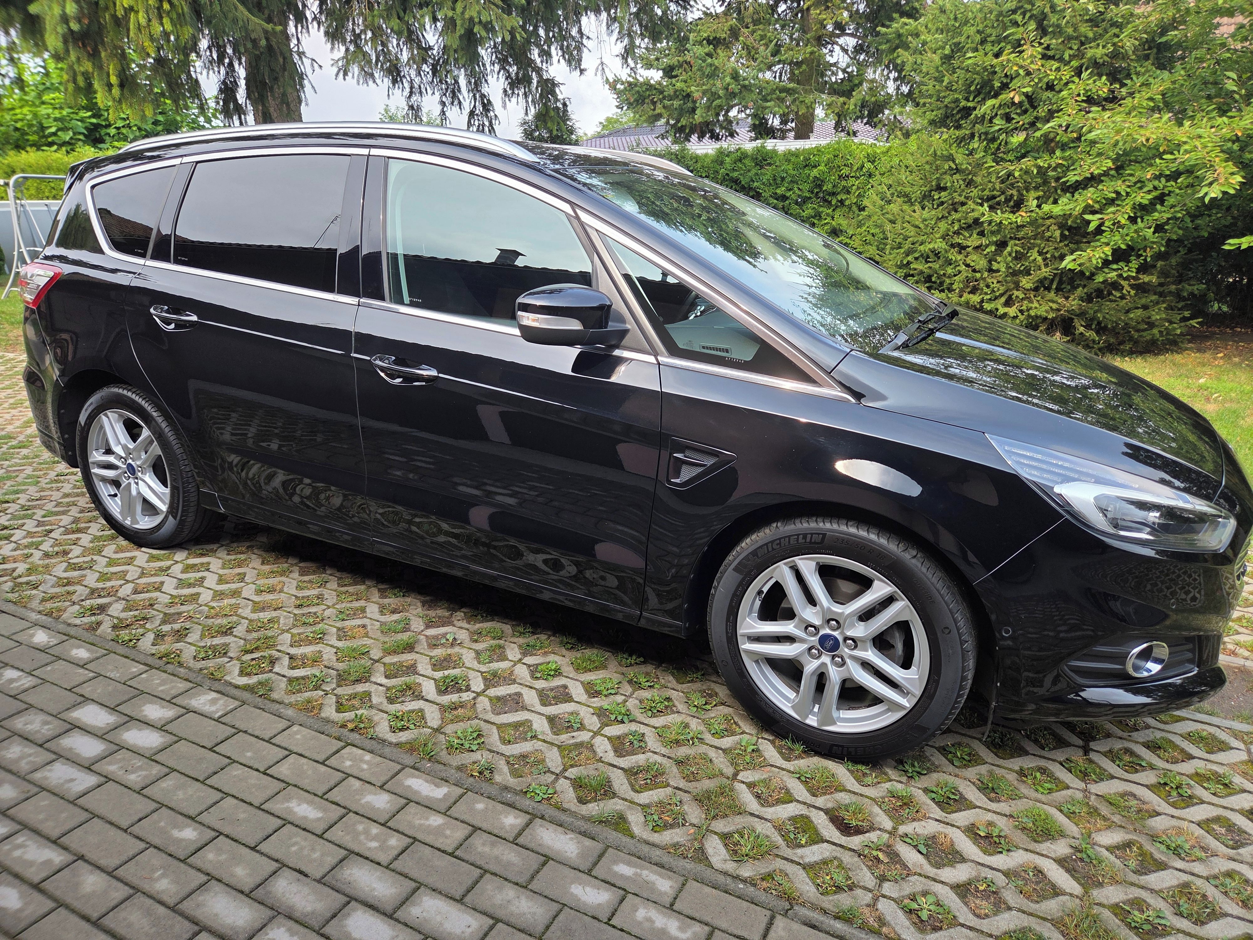 Ford S-MAX, Titanium2.0DuratTDCIservisován - fotka 2