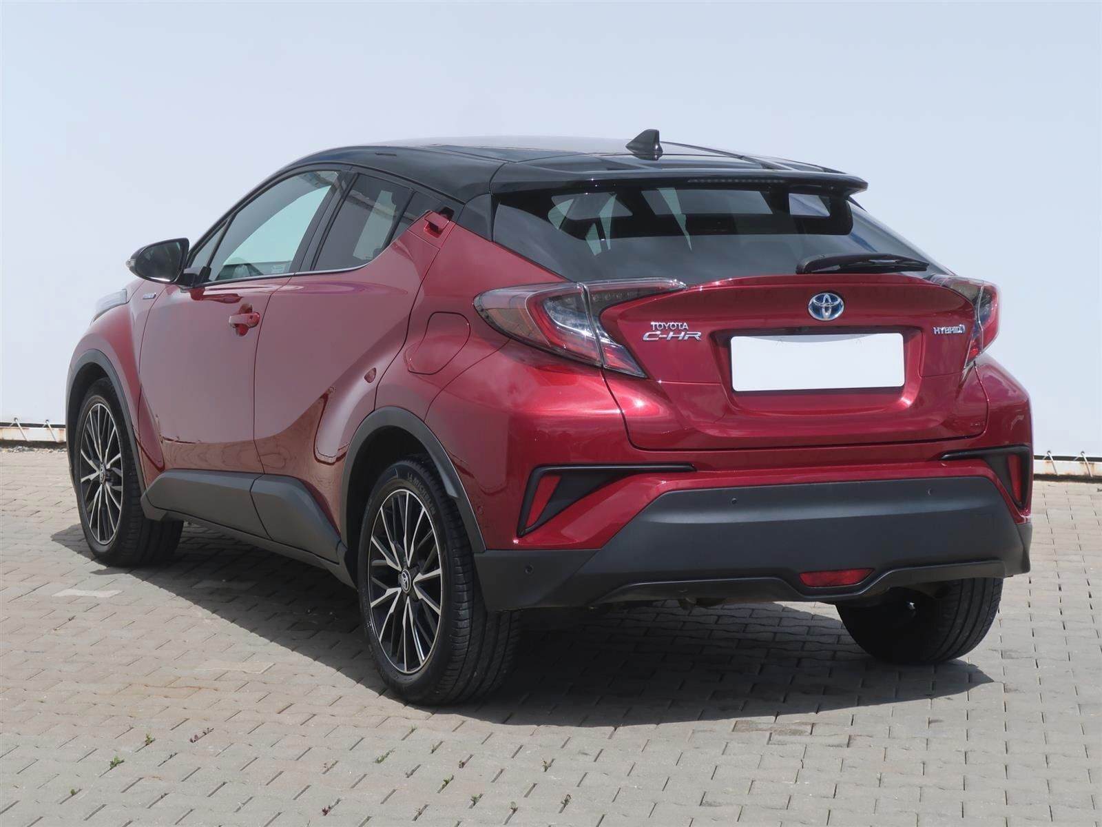 Toyota C-HR, 1.8 Hybrid, Automat - fotka 4