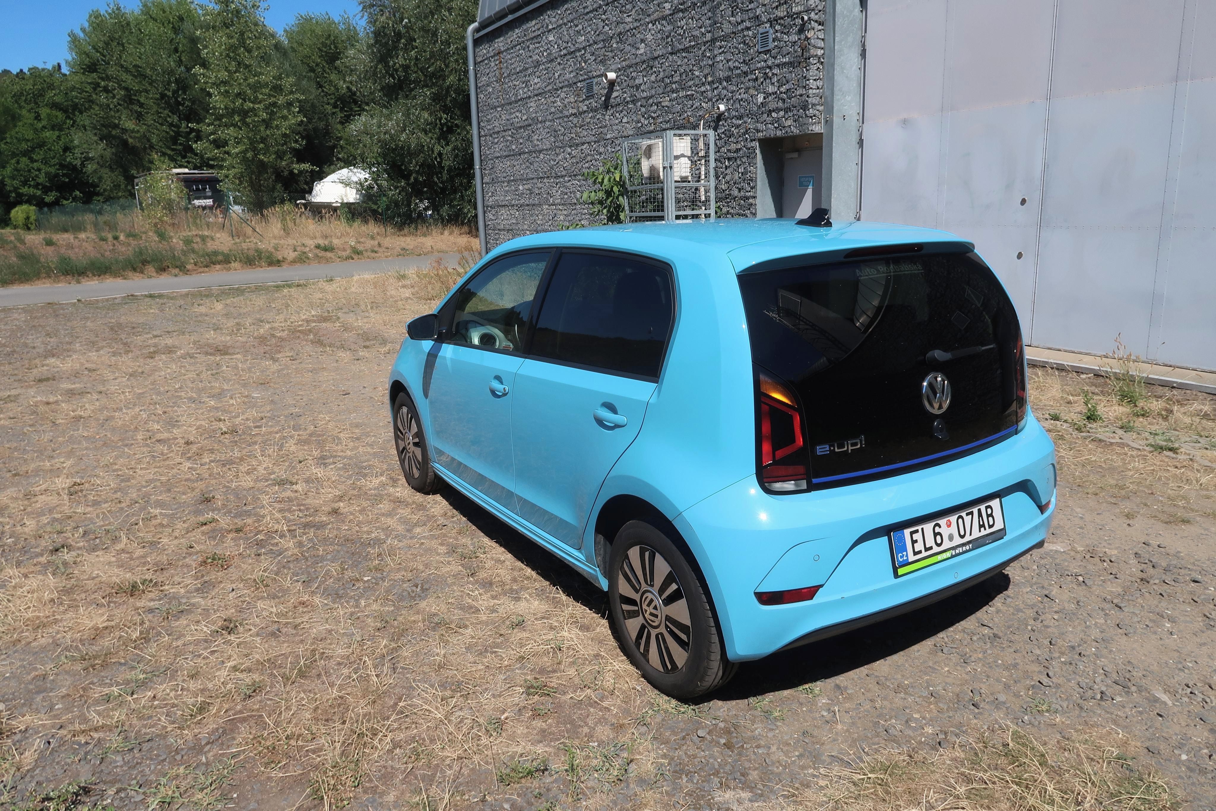 Volkswagen Up!, DPH, Nové v ČR - fotka 4