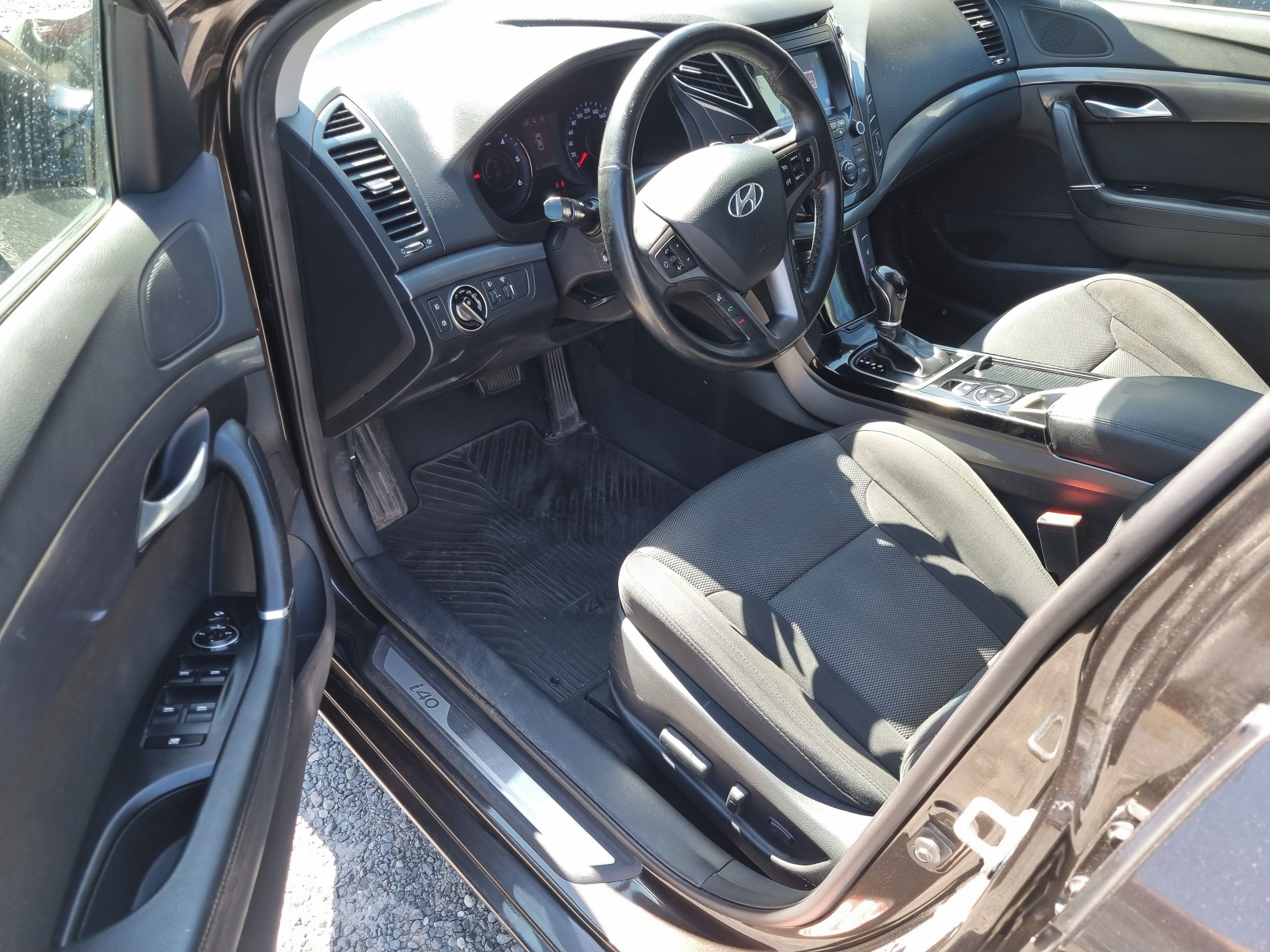 Hyundai i40, 1.7 CRDi 104KW - fotka 6