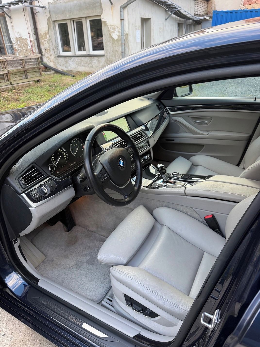 BMW Řada 5, 530d xDrive, skvělý stav - fotka 6