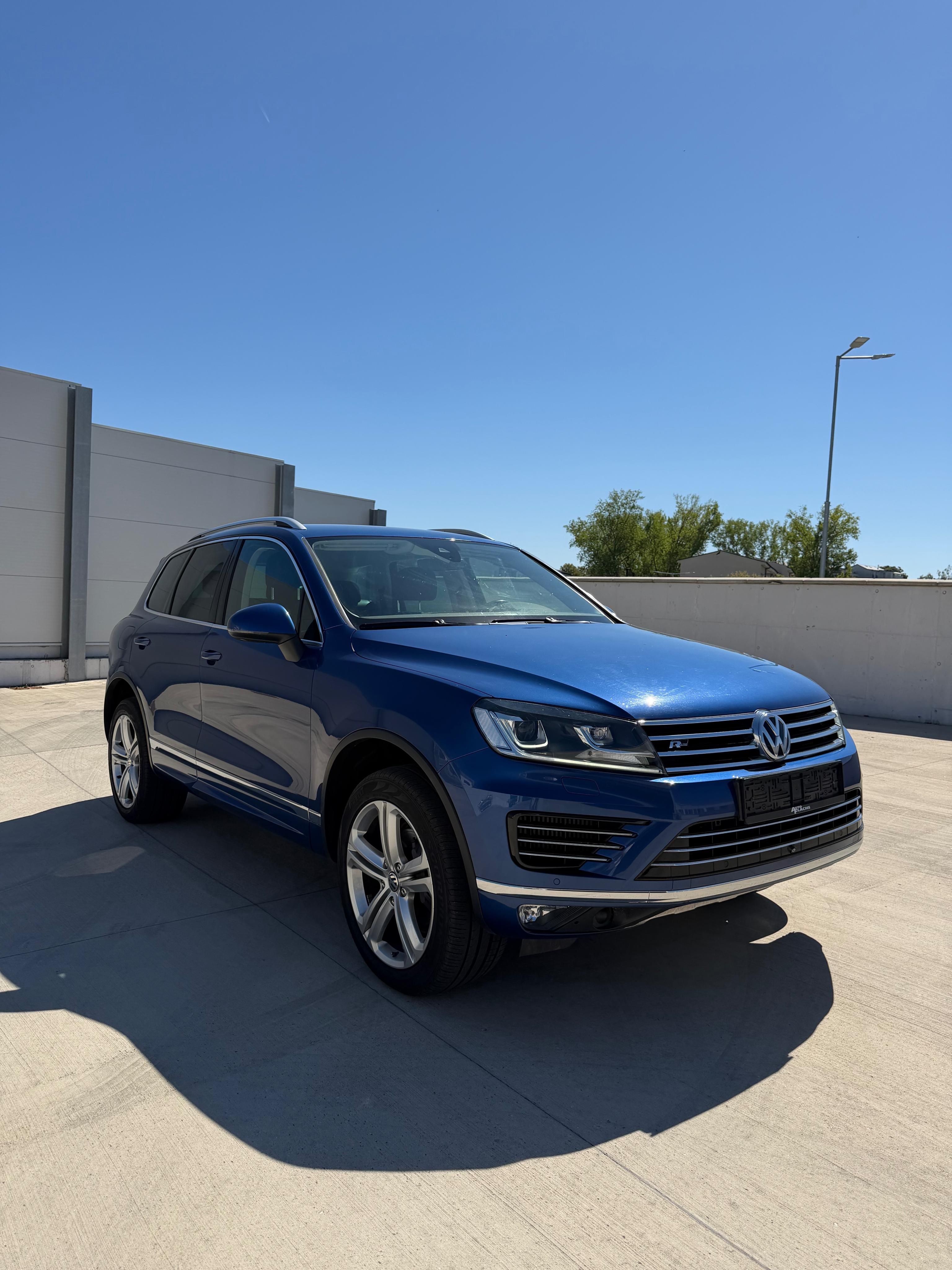 Volkswagen Touareg, 3.0 tdi 193kw 1maj ČR R-Line - fotka 4